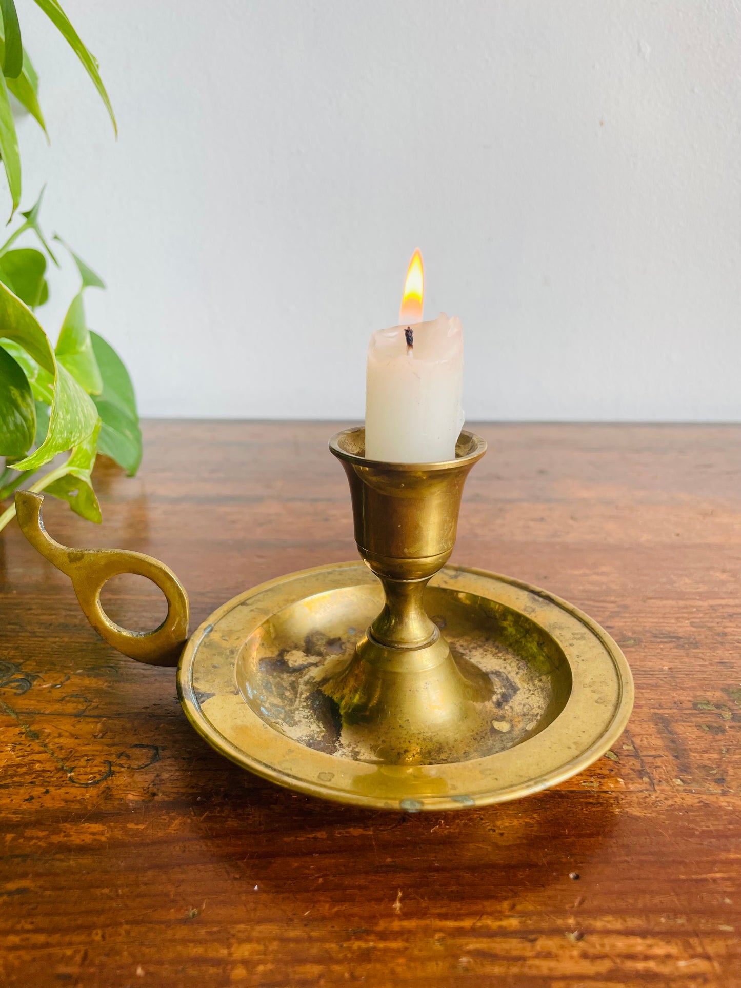 Vintage Solid Brass Chamberstick Candle Holder with Swoop Handle