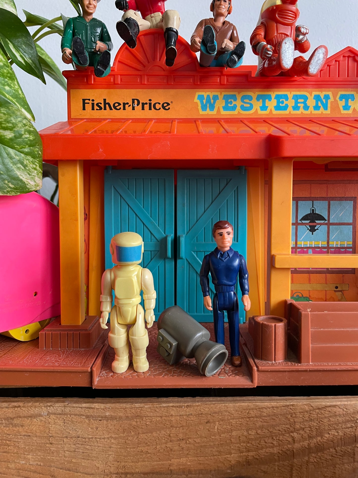 1984-1985 Fisher Price Construx Articulated Action Figures - Space Reactor, Astronaut & #6140 Road Rig Man