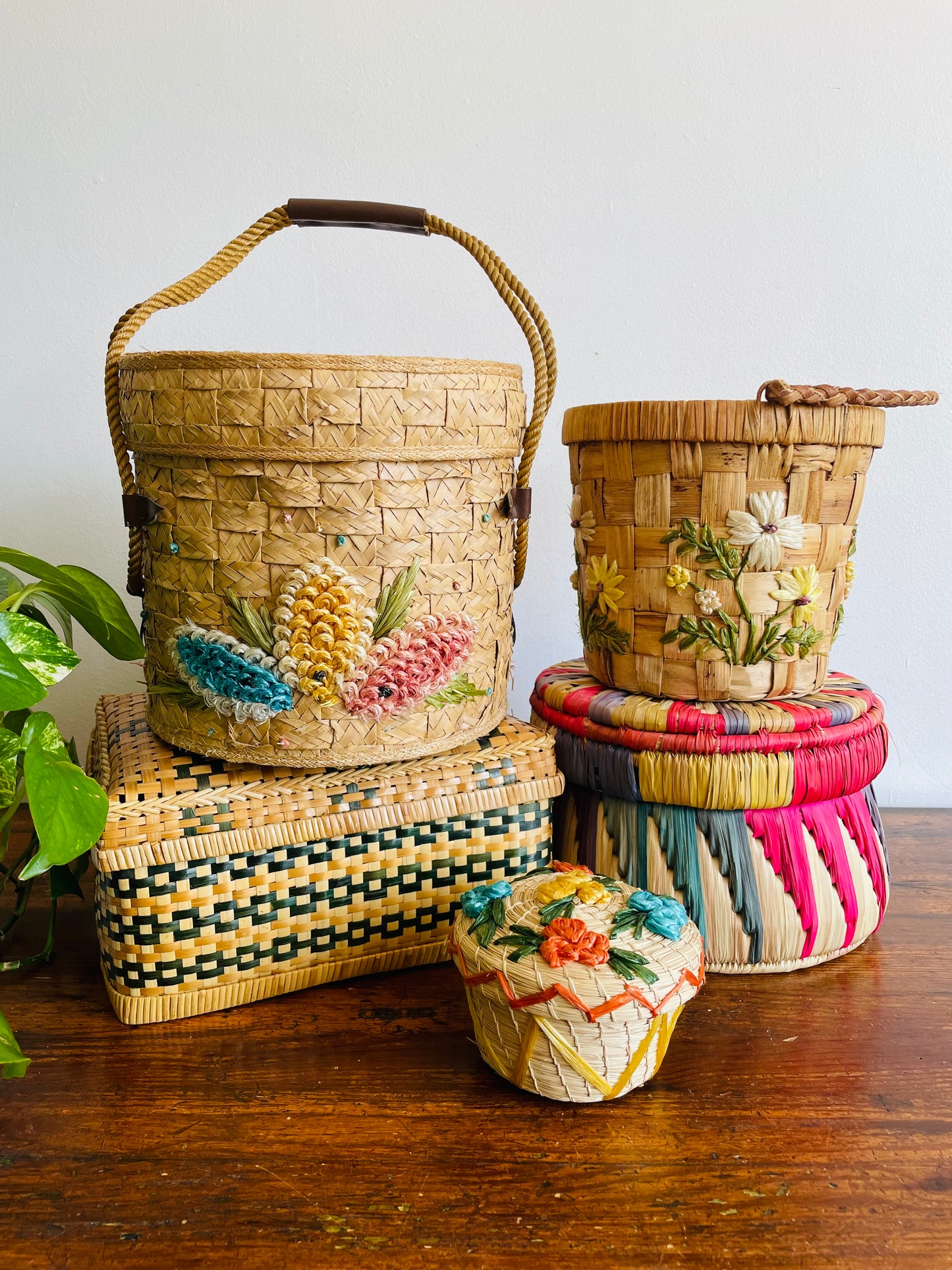 Mini Round Woven Straw Basket with Raffia Flower Design