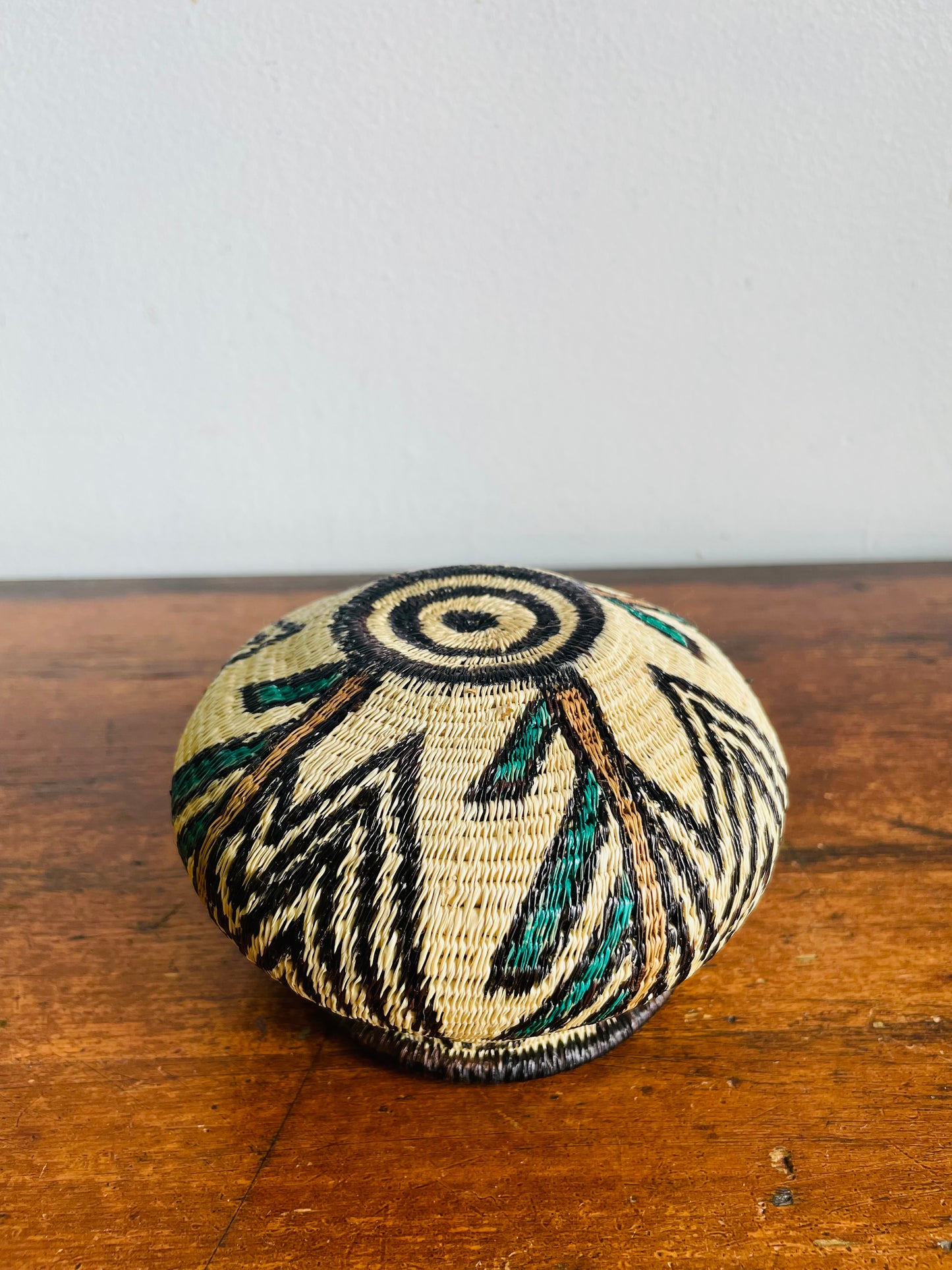 Vintage Emberá-Wounaan Panama Indigenous Tribal Woven Basket Planter