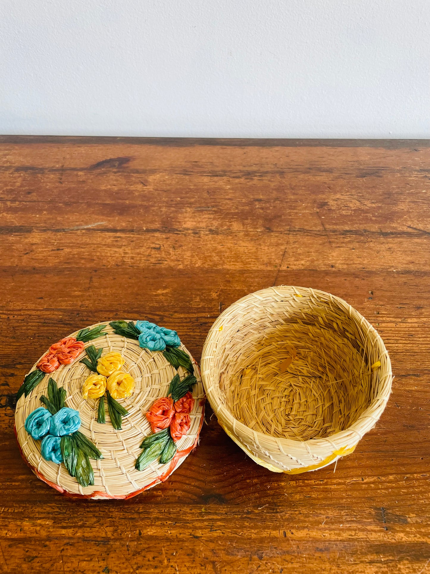 Mini Round Woven Straw Basket with Raffia Flower Design