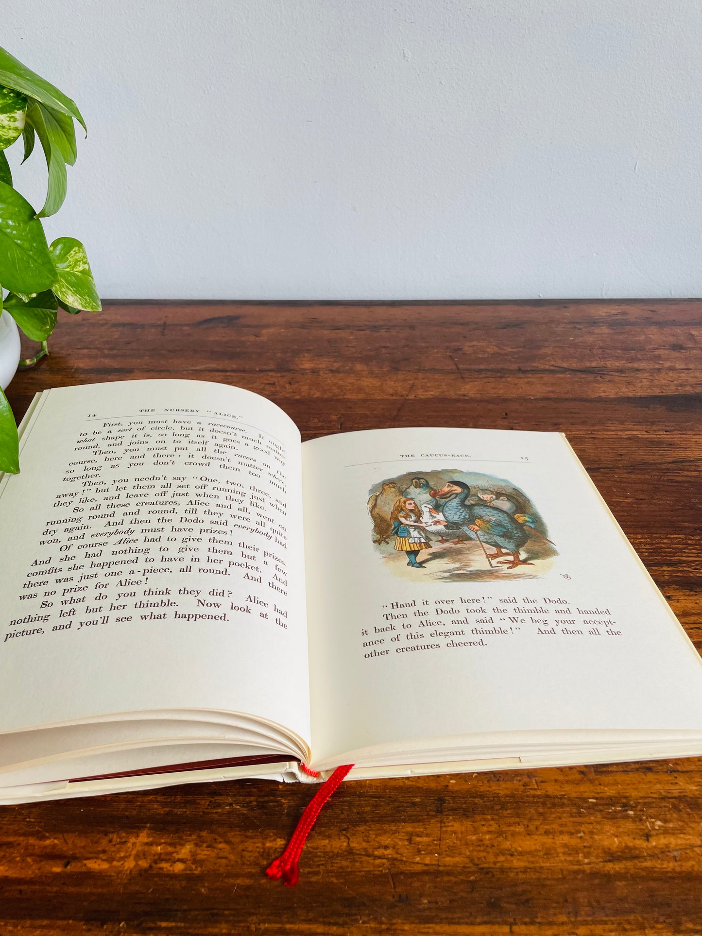 The Nursery Alice by Lewis Carroll Hardcover Book - 1980 Reprint