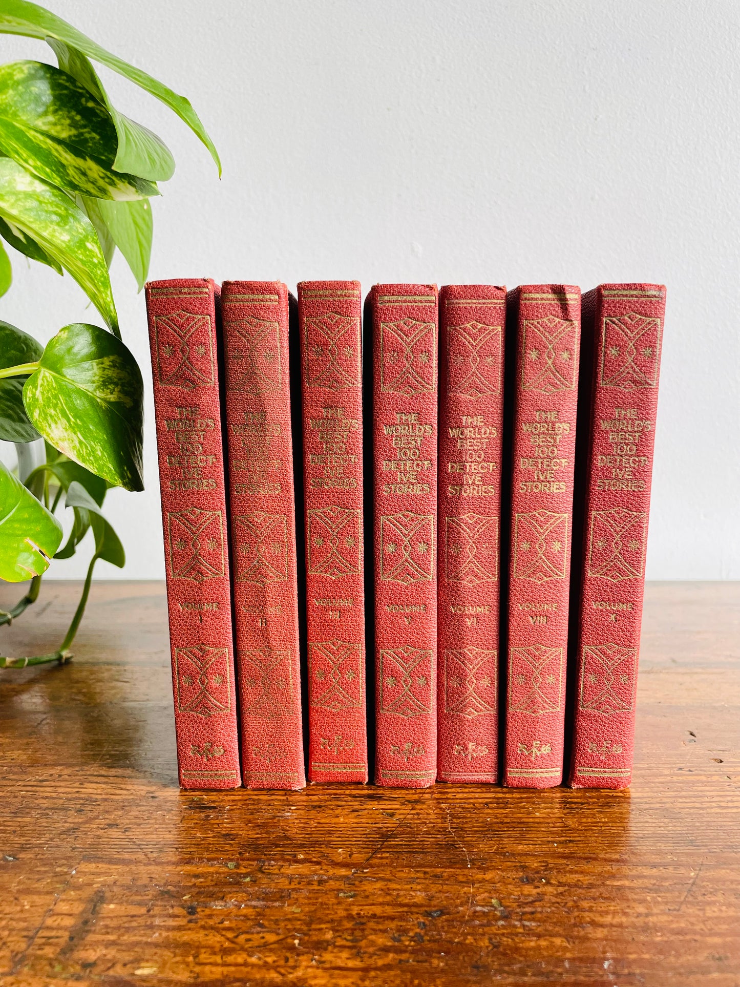 The World's Best 100 Detective Stories (1929) - Bundle of 7 Hardcover Books - Editor in Chief Eugene Thwing - Volumes 1, 2, 3, 5, 6, 8, 10