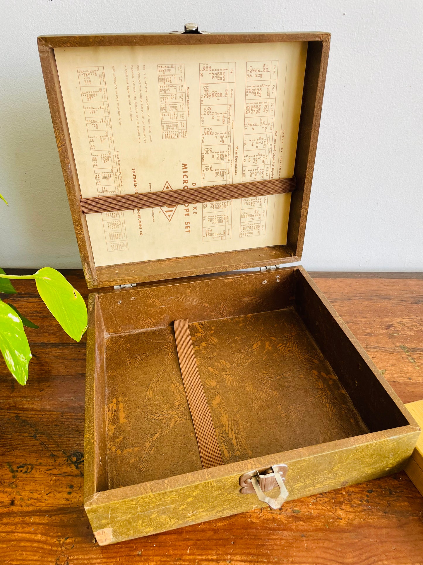 1956 SPI No. 1827 Deluxe Microscope Set in Carry Case - Includes Slides & Book - Made in Japan