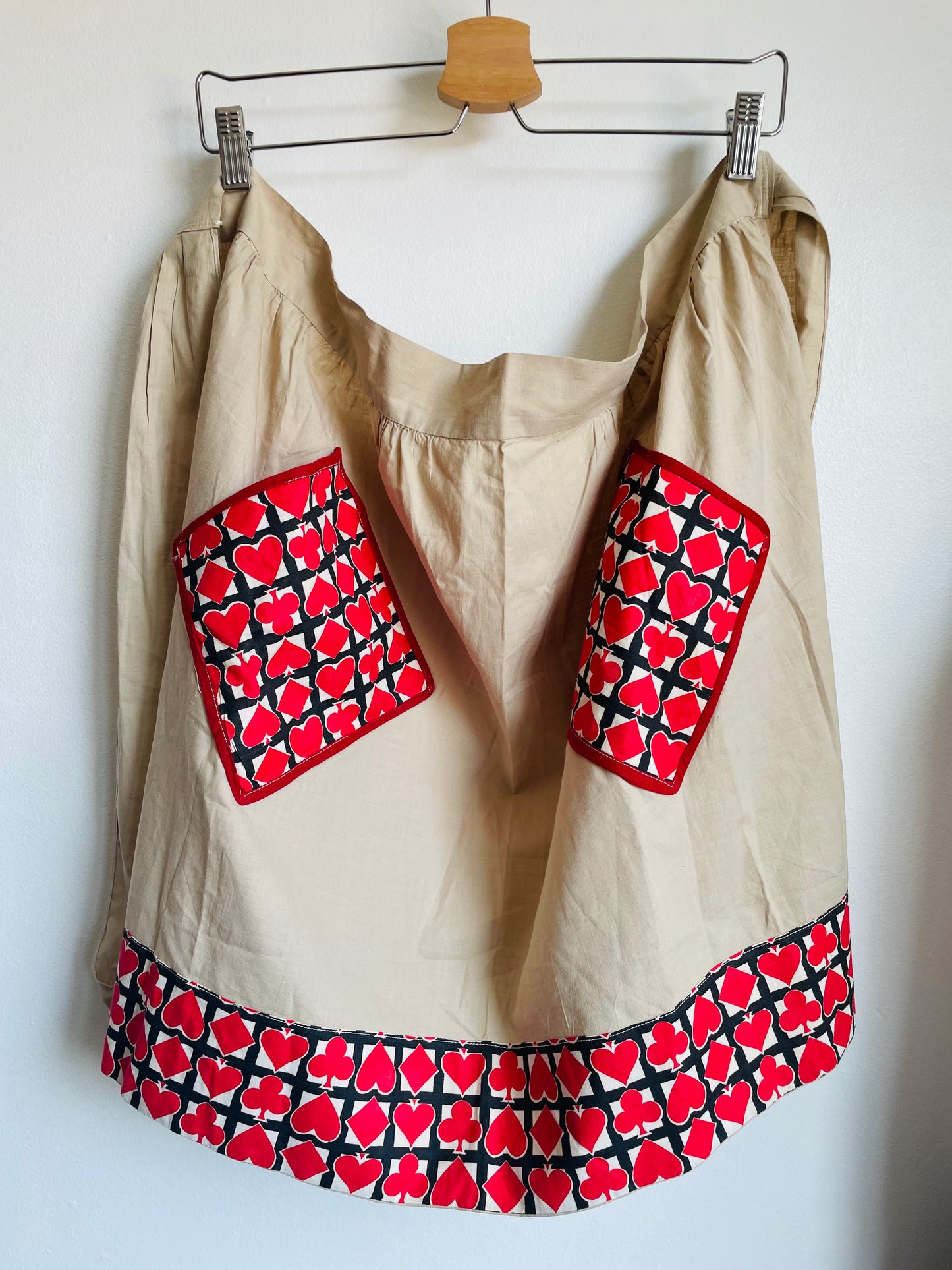 Game Night Waist Tie Apron with Pockets & Card Deck Graphics - Red Clubs, Diamonds, Hearts & Spades