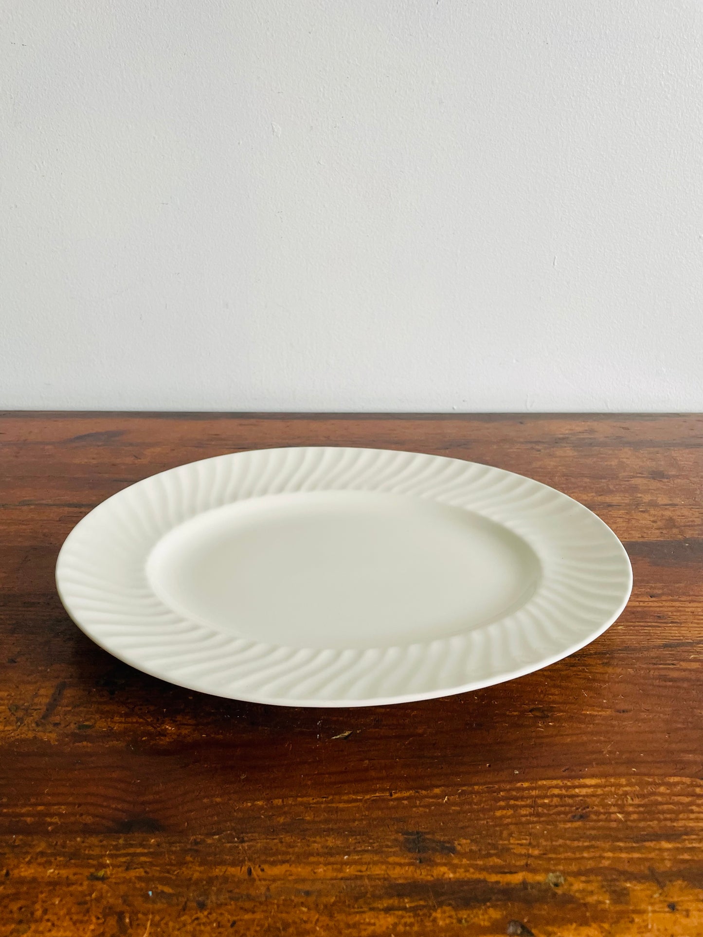 Barratts of Staffordshire England Bloomingdale's White Serving Plate