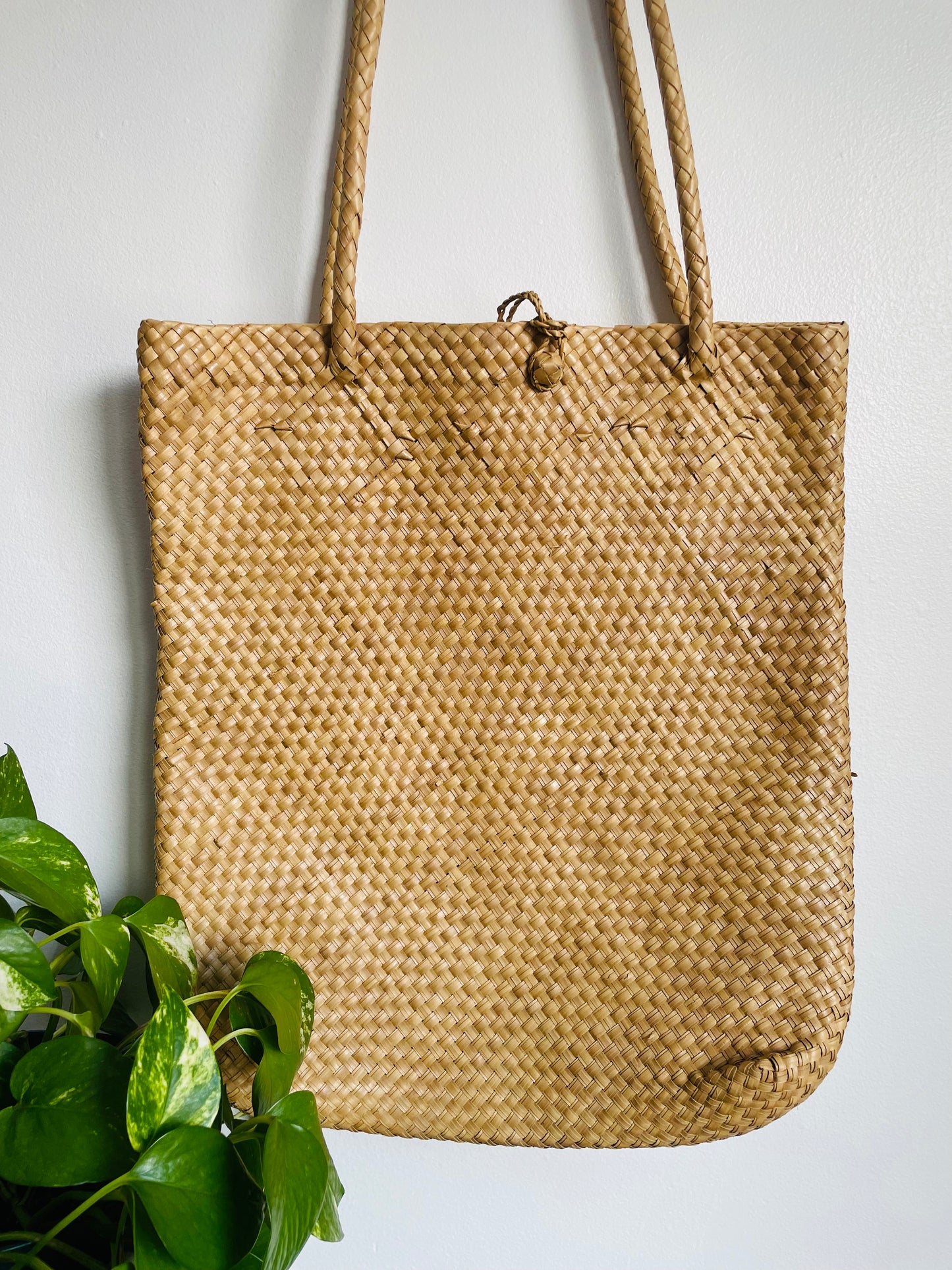 Woven Straw Purse Bag with Handles & Buckle