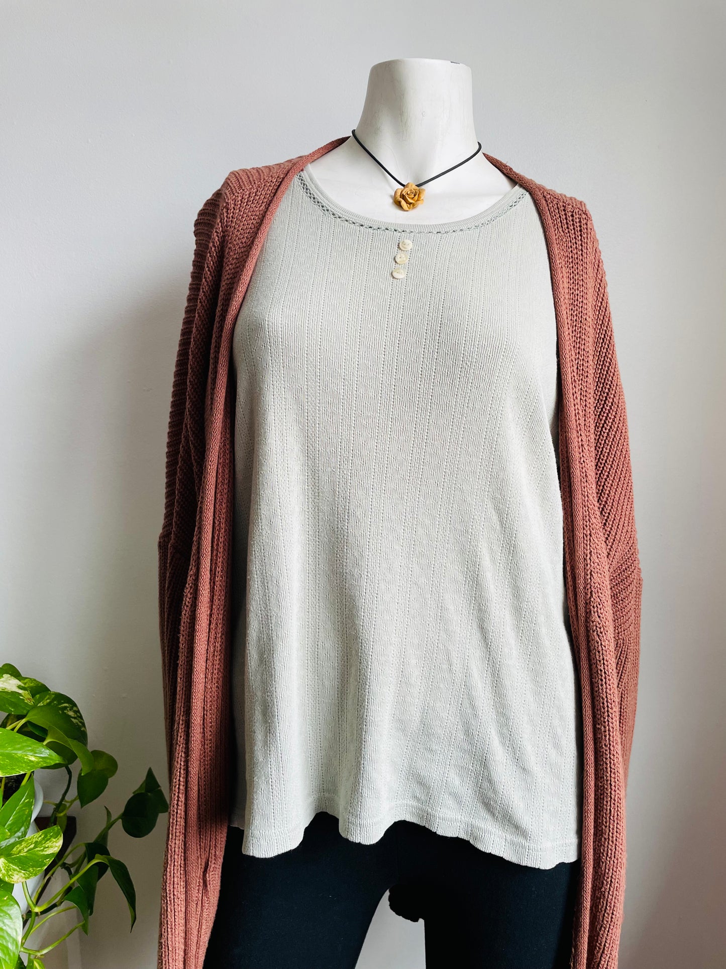 Oblige 100% Cotton Sage Green Cottagecore T-Shirt - Made in Hong Kong - Size Small