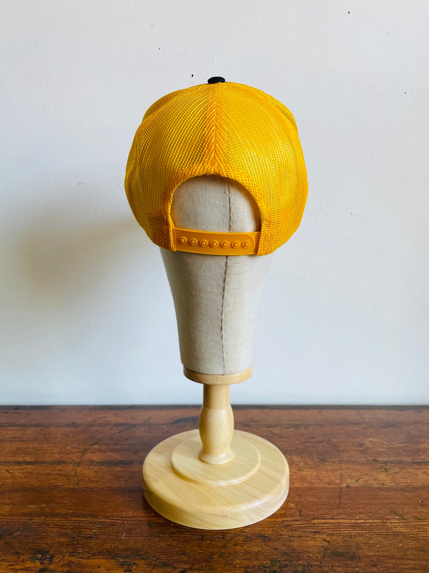 Vintage Hamilton Tiger-Cats Football Trucker Hat Baseball Cap - International Insignia Ltd. - One Size Fits All - Made in Korea