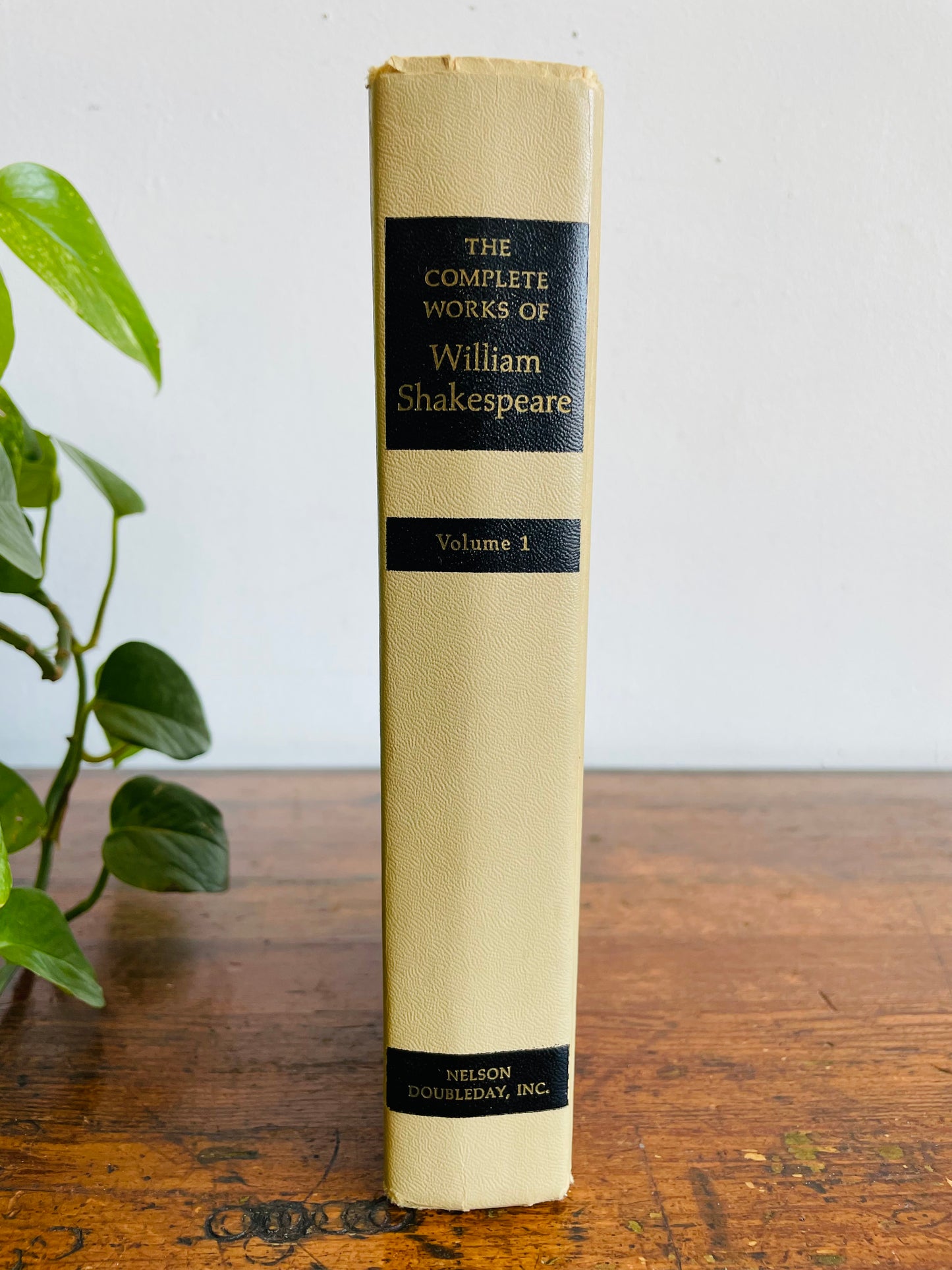 Vintage The Complete Works of William Shakespeare Volume 1 Hardcover Book