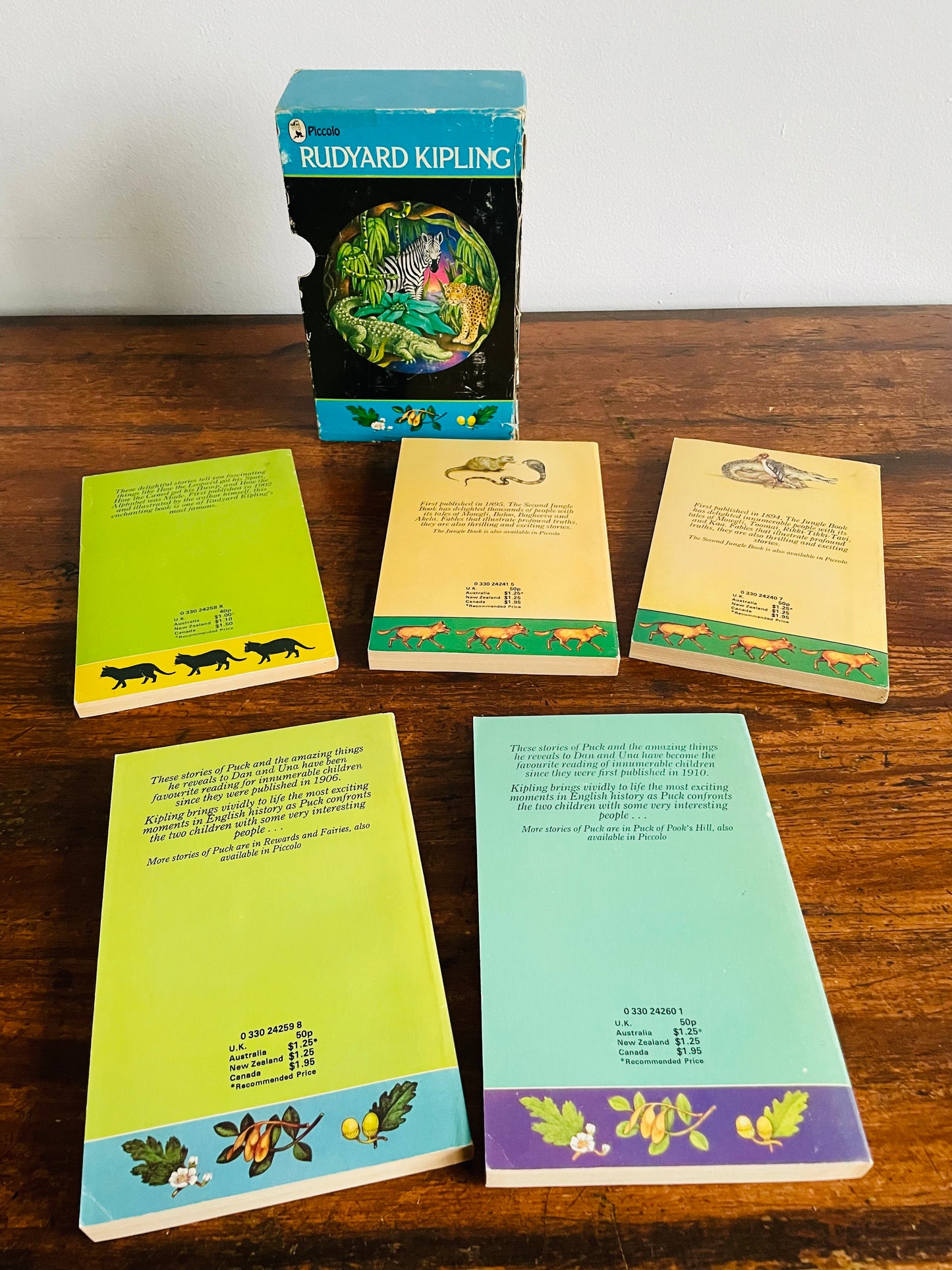 Rudyard Kipling Paperbook Book Box Set - The Jungle Book, The Second Jungle Book, Just So Stories, Puck of Pook's Hill & Rewards and Fairies (1975)