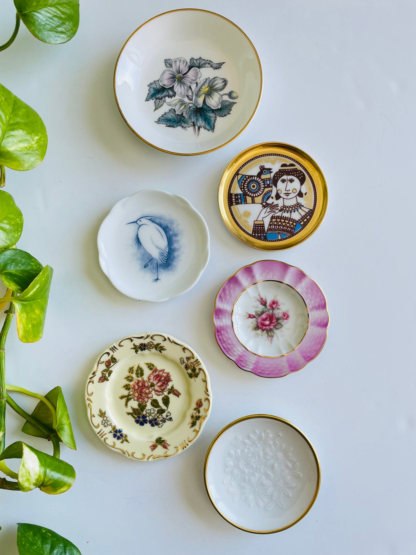 Vintage Verbano Argentina Miniature Porcelain White, Gold & Pink Plate with Flowers - Ring Dish / Butter Pat / Jewellery - Made in Argentina - Franklin Mint Miniature Plates of the World Collection