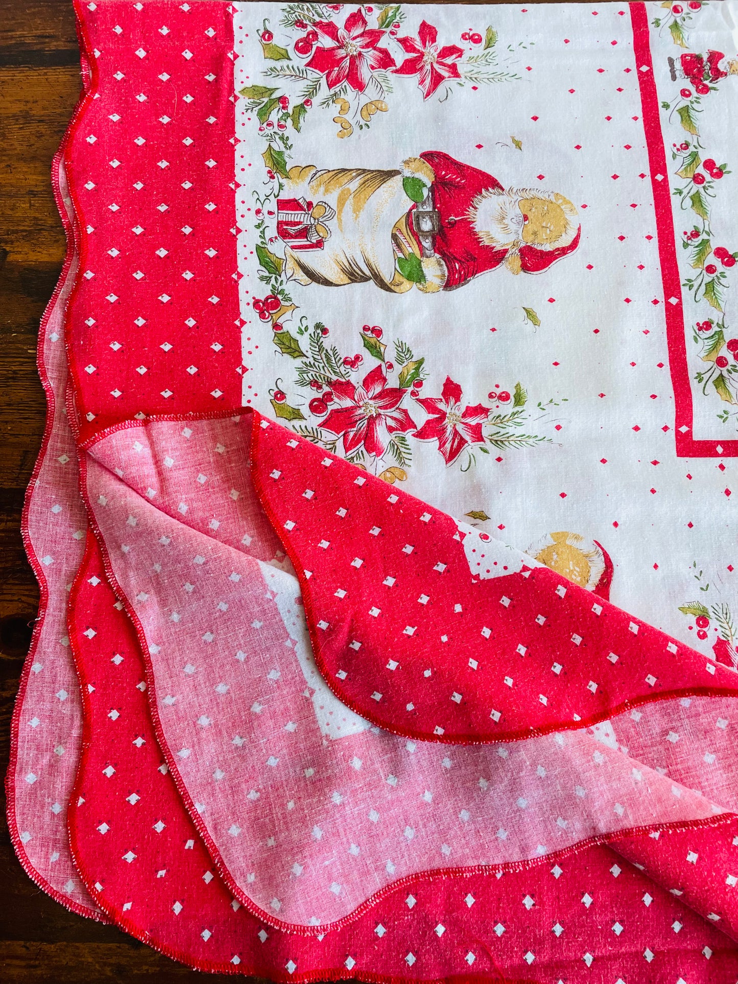 Adorable Santa with Sack of Presents Rectangular Cotton Tablecloth