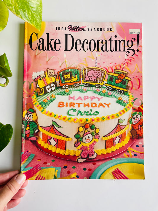 Vintage 1991 Wilton Yearbook of Cake Decorating Recipe Cookbook Magazine