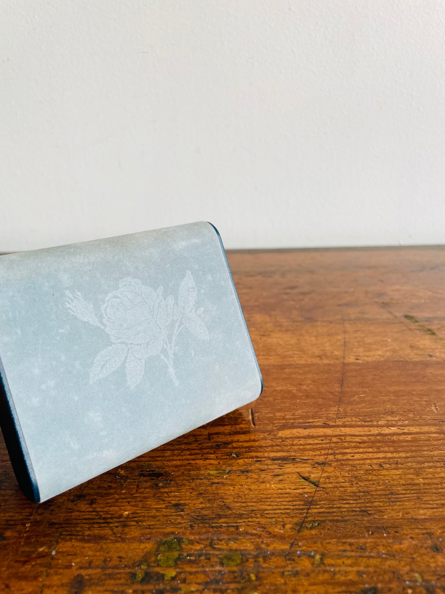 Design Philipp Hard Shell Powder Blue Velvet Jewellery Travel Case for Earrings with Rose Emblem - Has Mirror Inside & Can Hold 6 Pairs of Earrings - Made in Great Britain