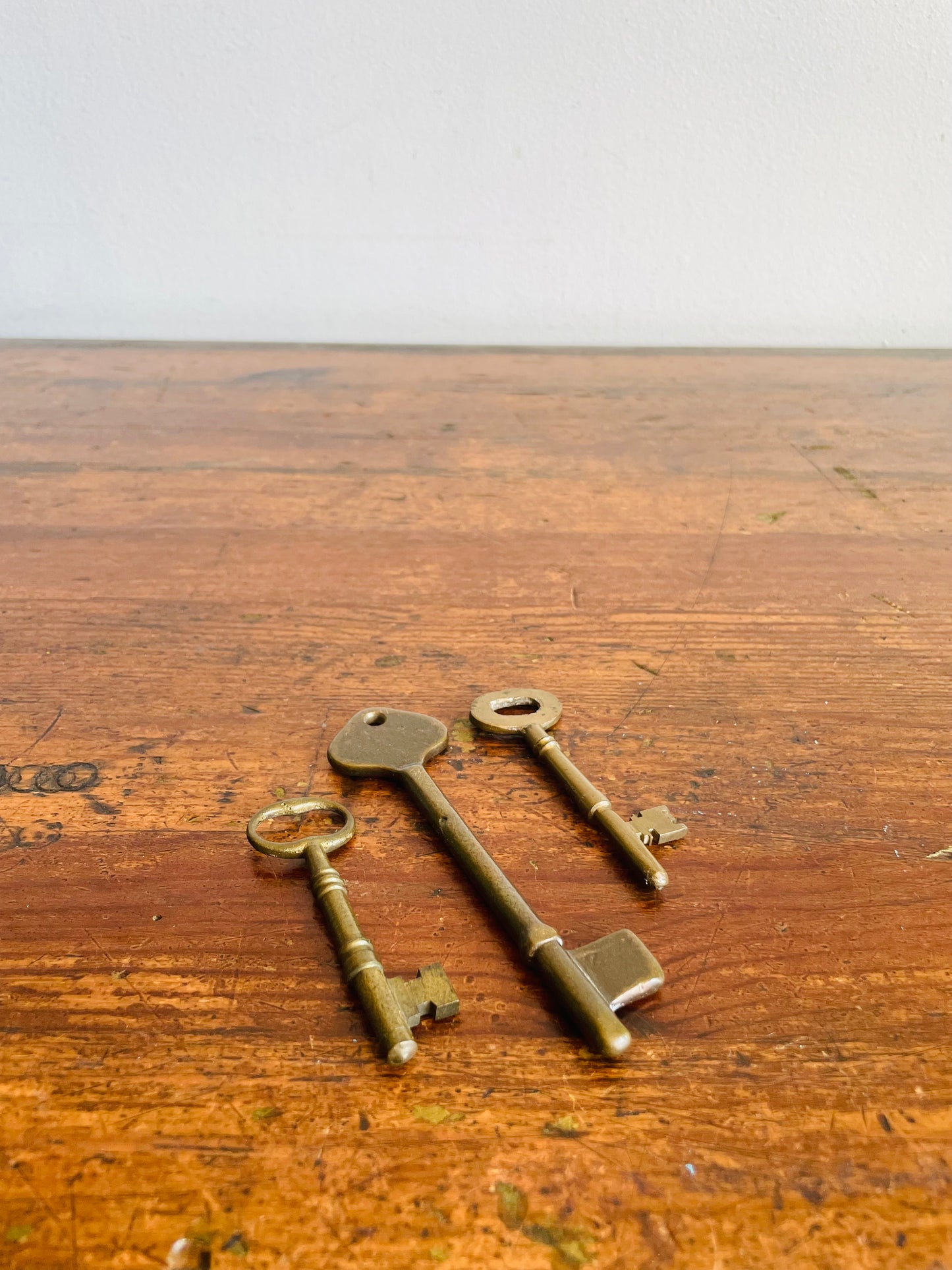 Vintage Collection of Solid Brass Skeleton Keys - Set of 3