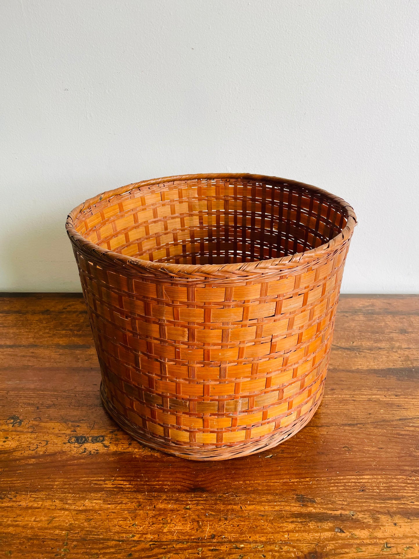 Large Round Woven Basket - Planter, Wastepaper, or Convert into a Lamp Shade!