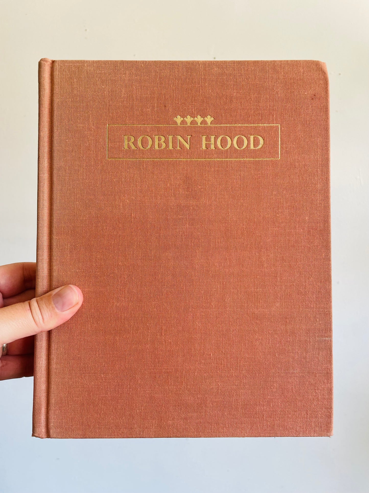Vintage Robin Hood Hardcover Book by Paul Creswick & Illustrated by N.C. Wyeth