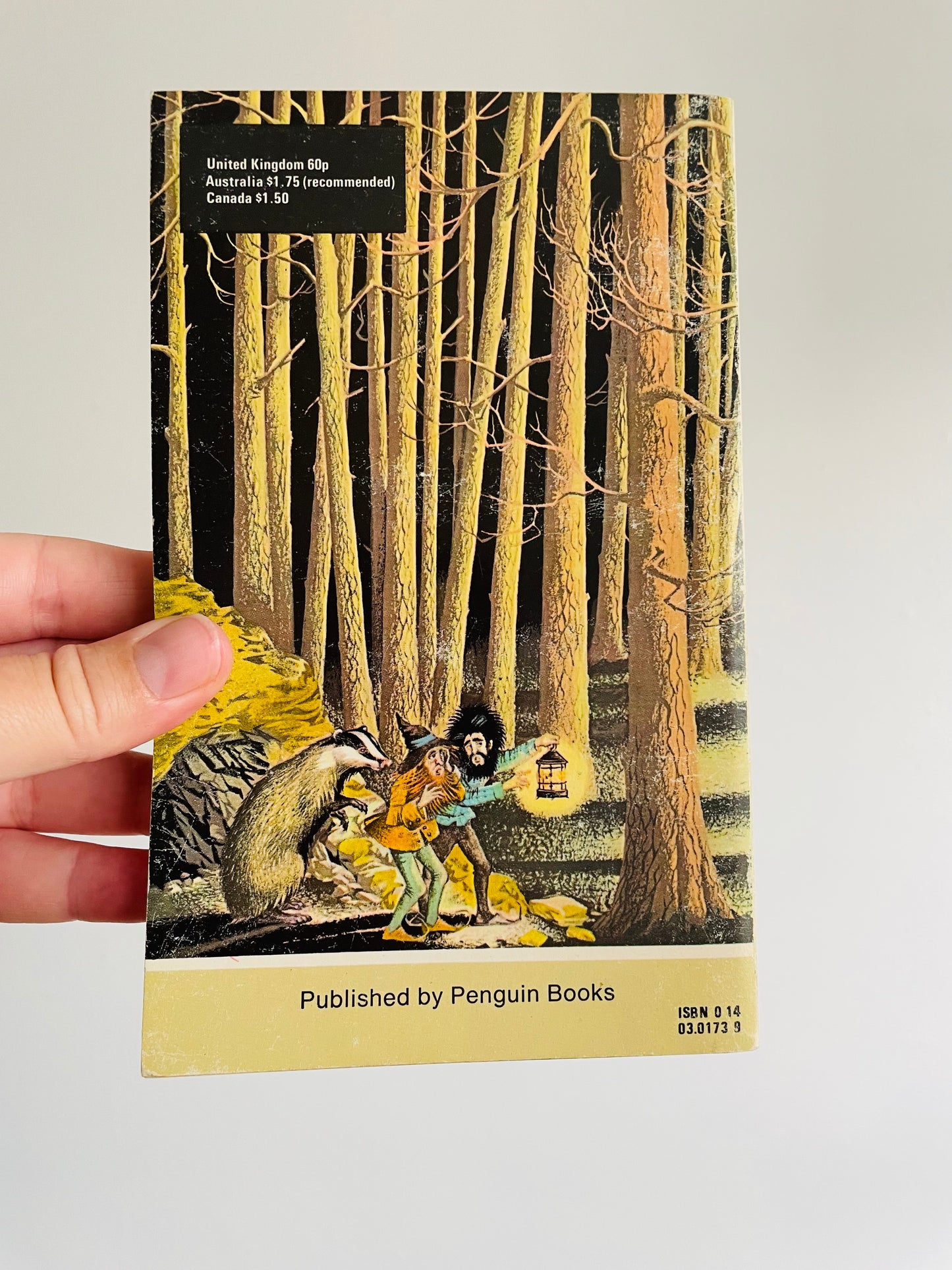 Prince Caspian Paperback Puffin Book by C. S. Lewis Illustrated by Pauline Baynes (1978)