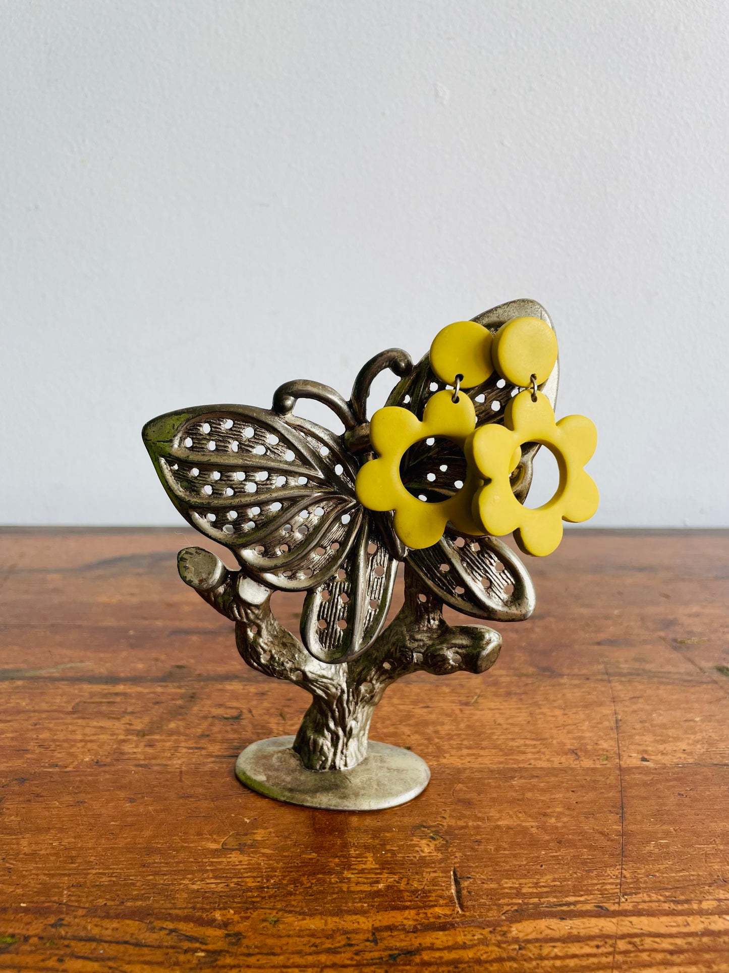 Silver Plated Zinc Earring Holder with Butterfly on Branch