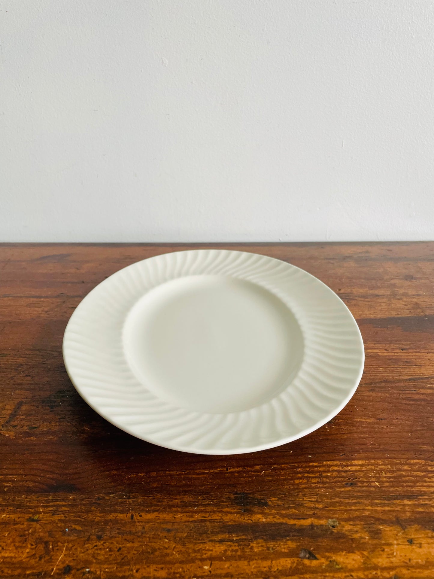 Barratts of Staffordshire England Bloomingdale's White Serving Plate