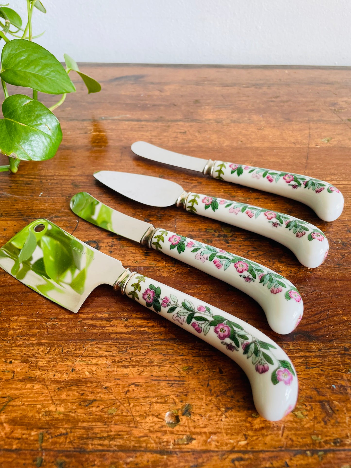 Vintage Stainless Steel Sheffield England Cheese Knives with Botanical Floral Handles - Set of 4 Pieces