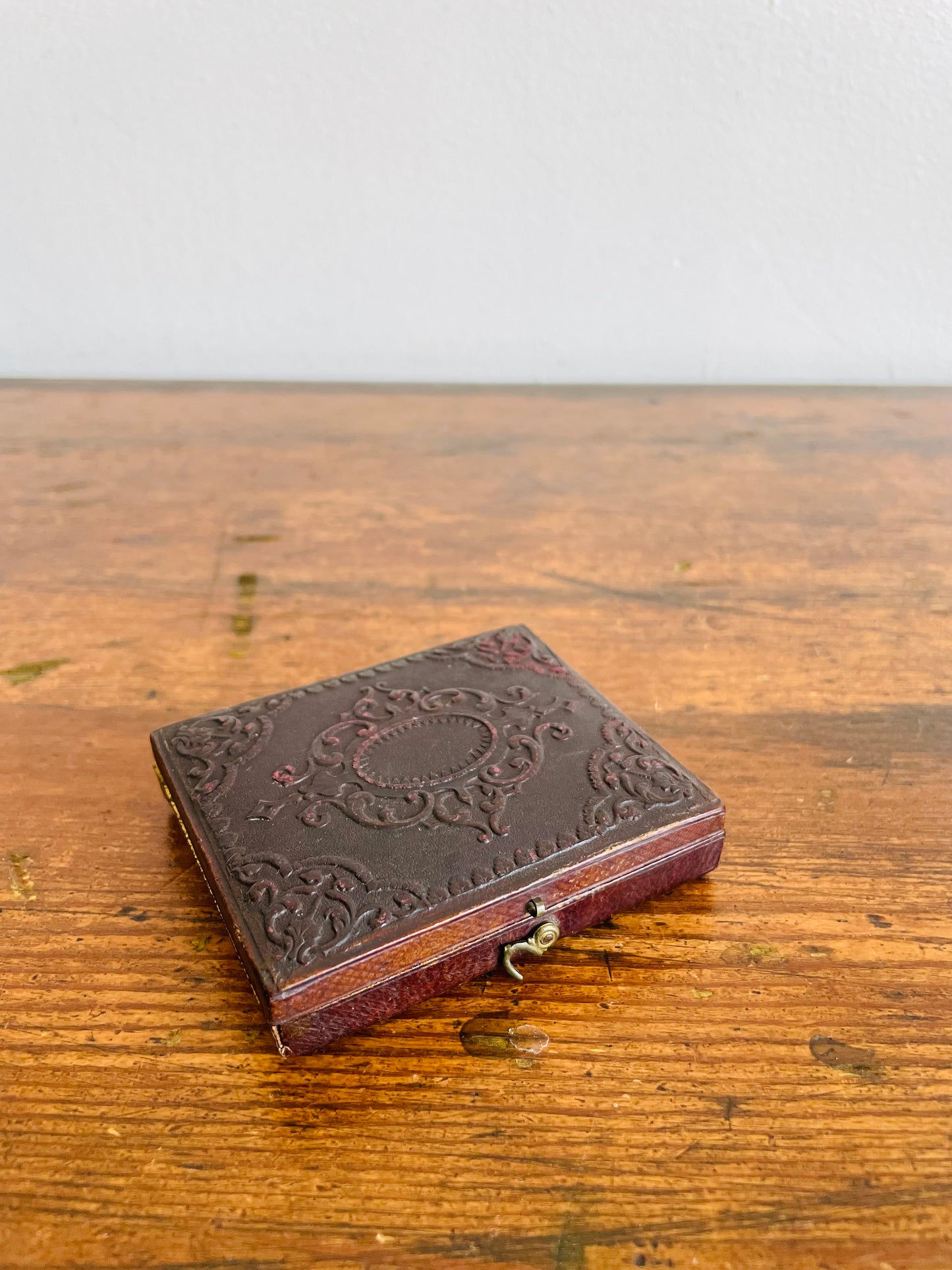 Antique 1800s Ambrotype or Daguerreotype Tooled Leather & Brass Photo Frame Case