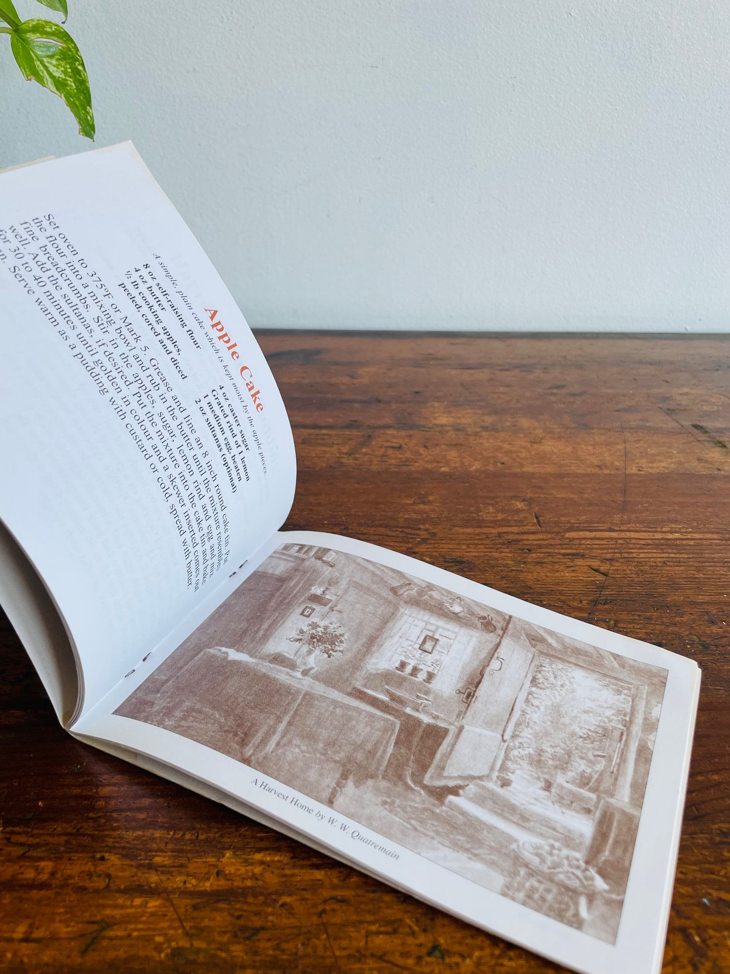 Favourite Harvest Recipes Pocket Cookbook - Traditional Seasonal Fare