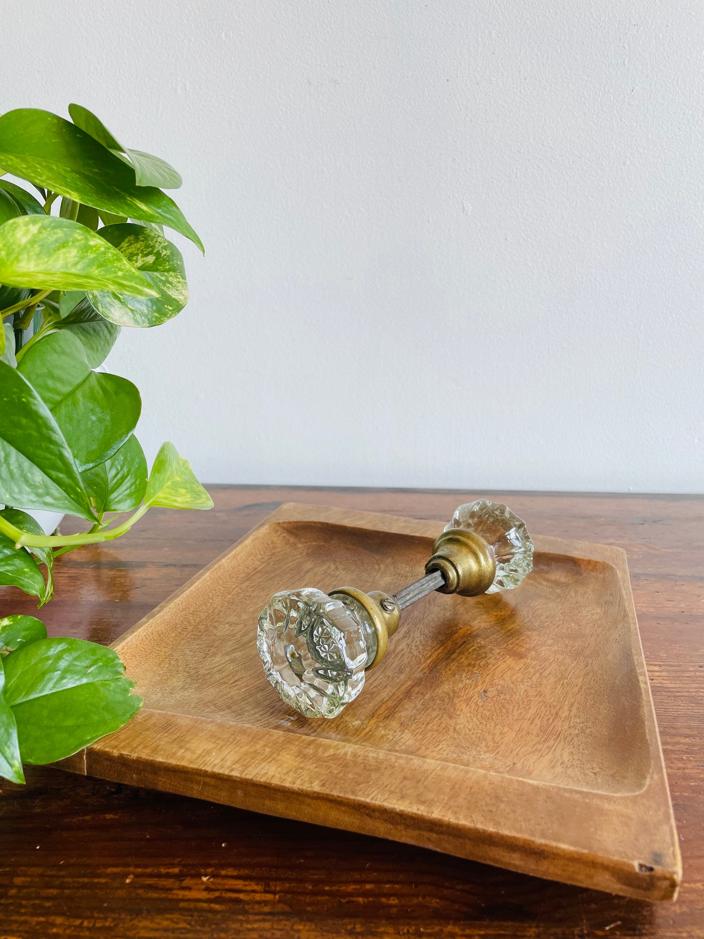 Fluted Glass 12 Point Door Knob Set with Brass Connecting Spindle Shaft #3