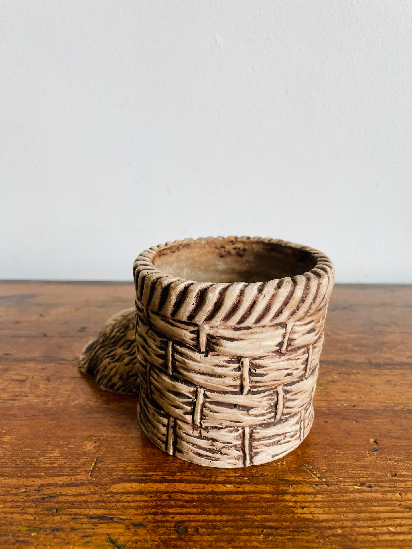 Pompadour 1984 Cute Cat with Yarn Planter Pot