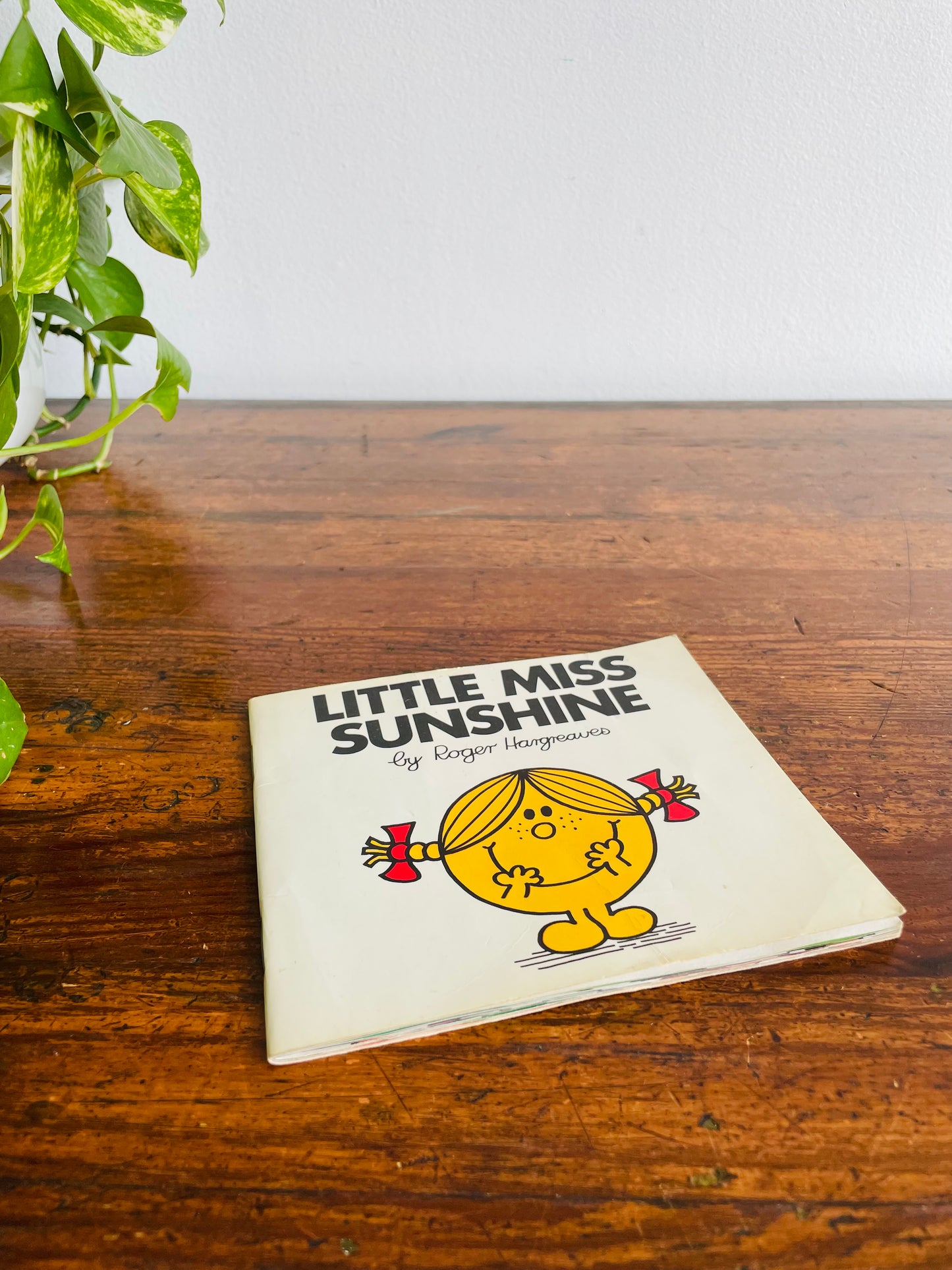 Little Miss Sunshine by Roger Hargreaves Paperback Pocket Book - Thurman Publishing (1981)