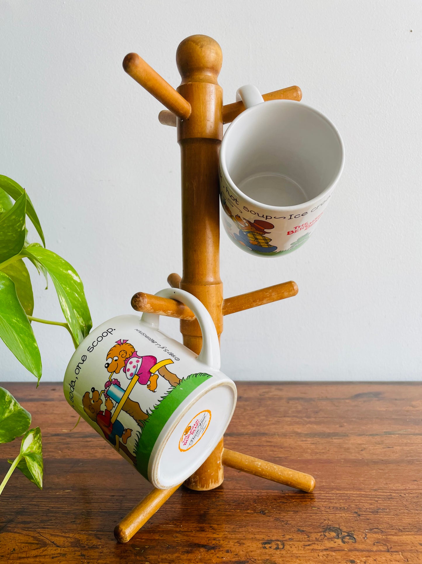 Wood Mug Tree Holder Rack with 6 Arms