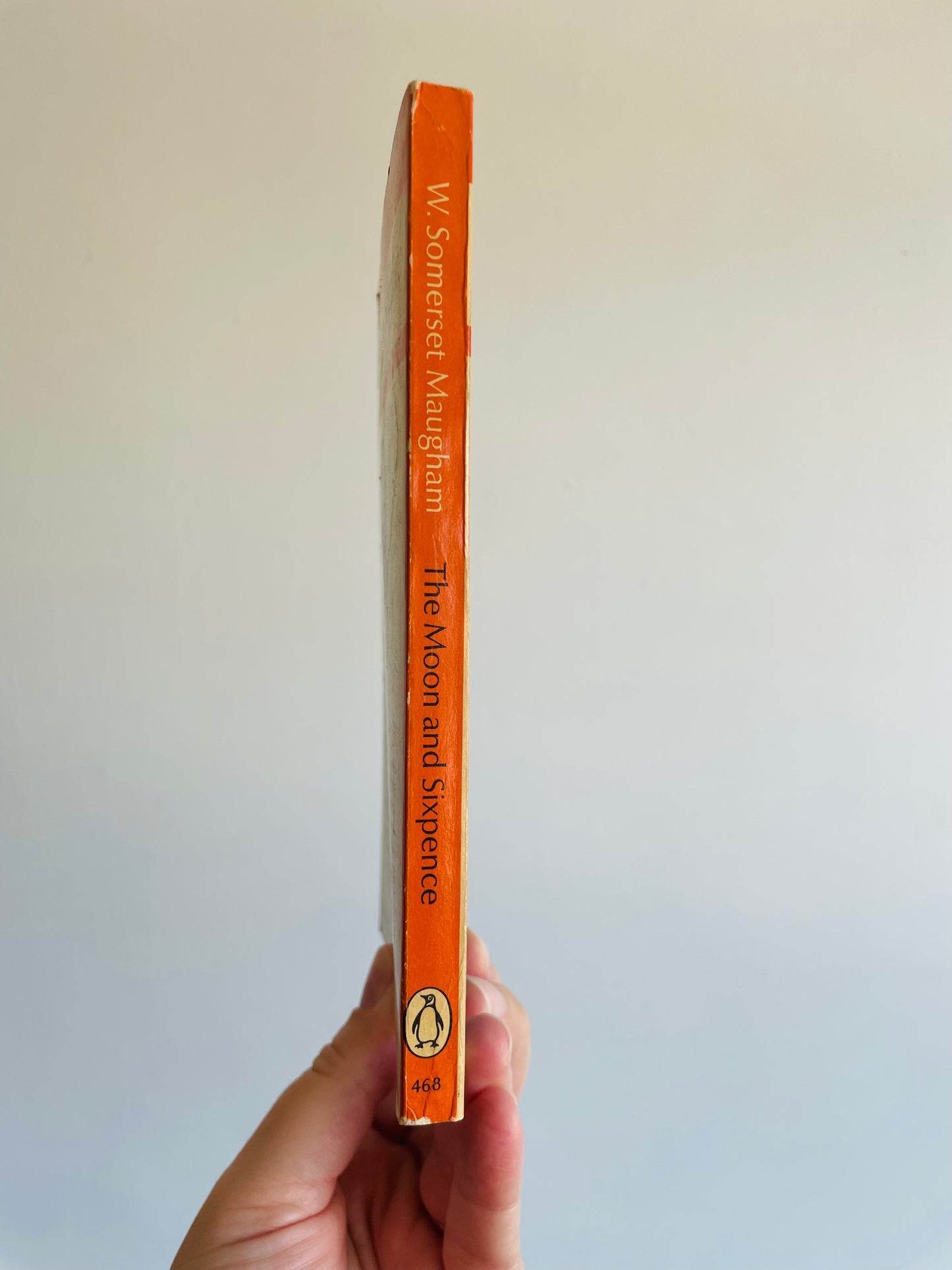 The Moon and Sixpence - W. Somerset Maugham - A Penguin Book (1963) Paperback Book