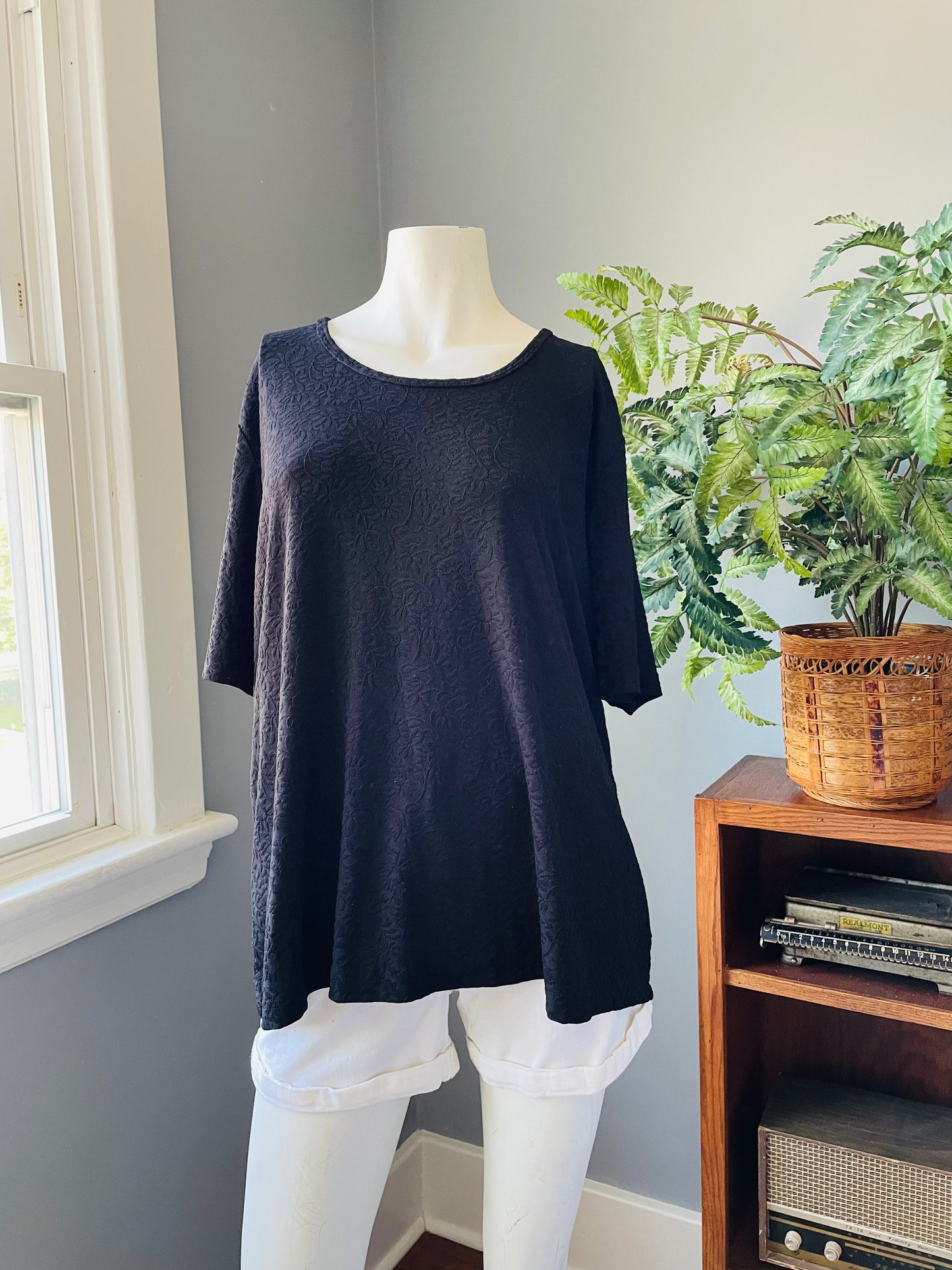 Vintage Wardrobe Essentials Plus Black T-Shirt with Floral Design