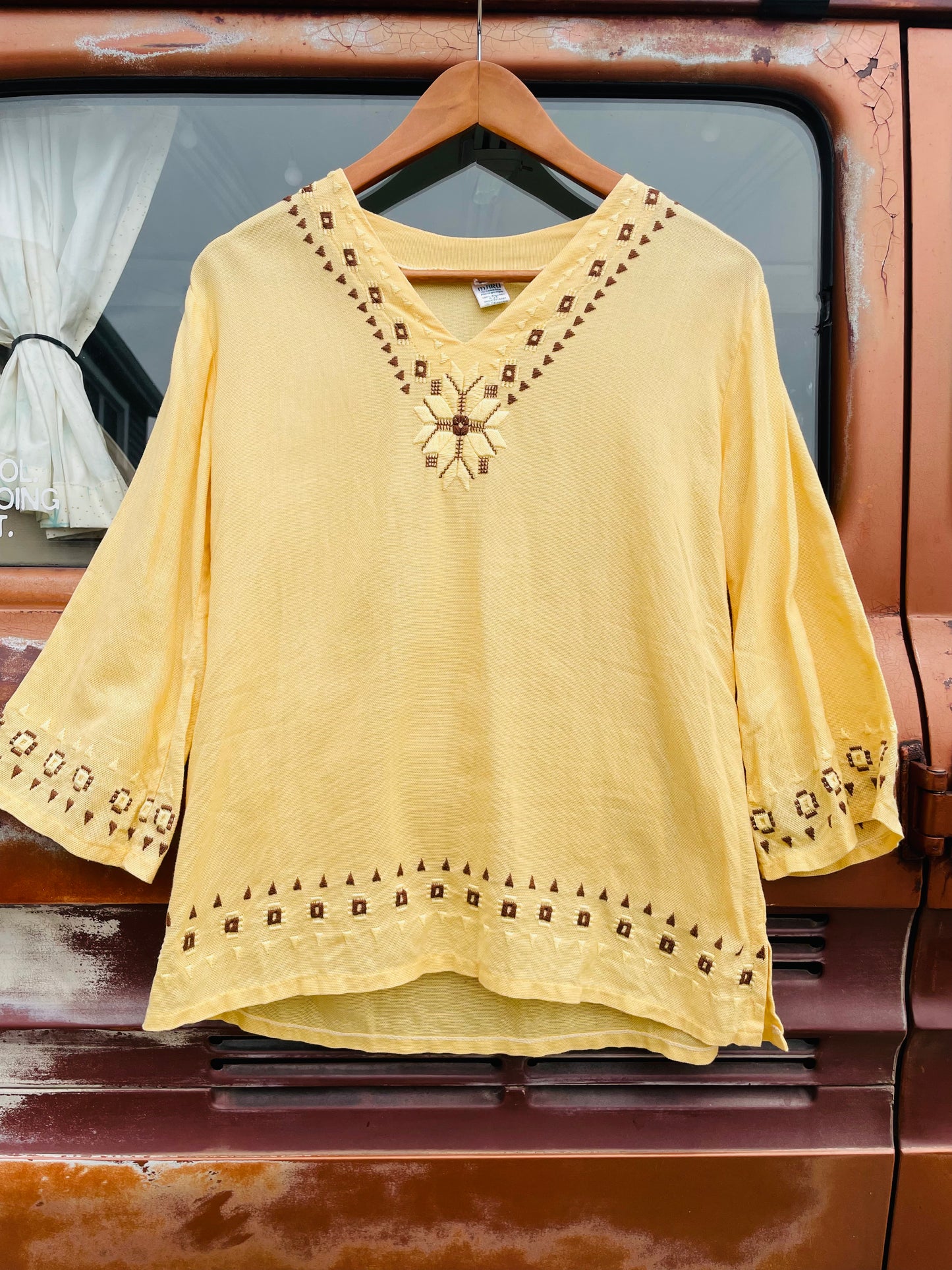 Vintage Maru Paraguay Top - 100% Cotton & Embroidered Design