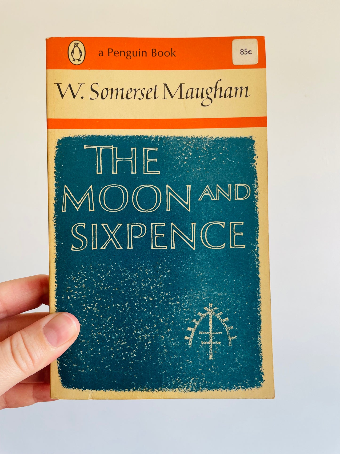 The Moon and Sixpence - W. Somerset Maugham - A Penguin Book (1963) Paperback Book