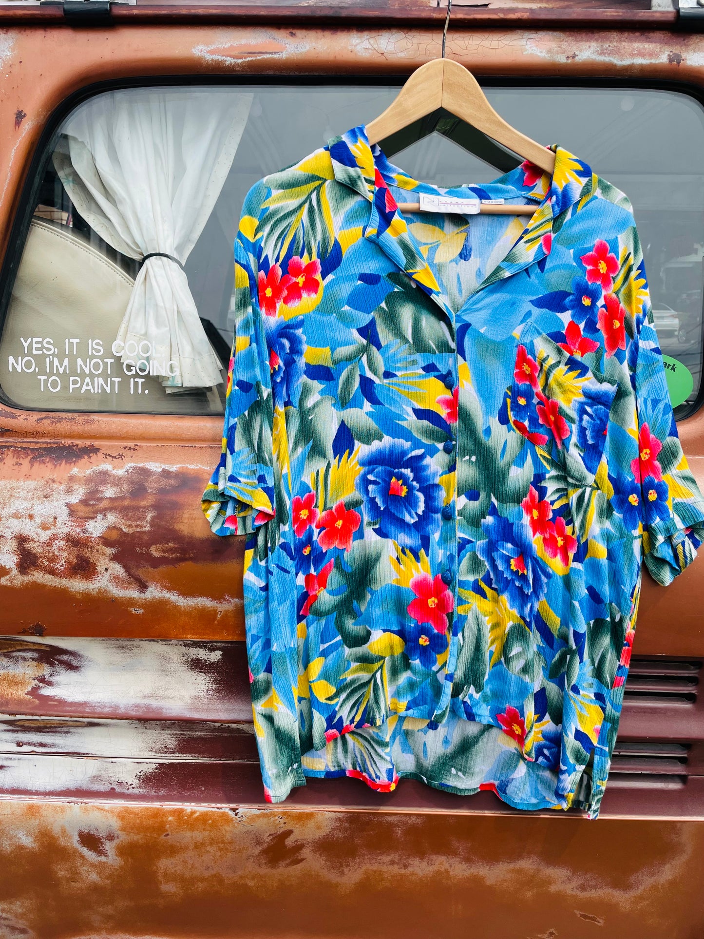 Vintage Nygard Collection Button Up T-Shirt in Vibrant Tropical Print