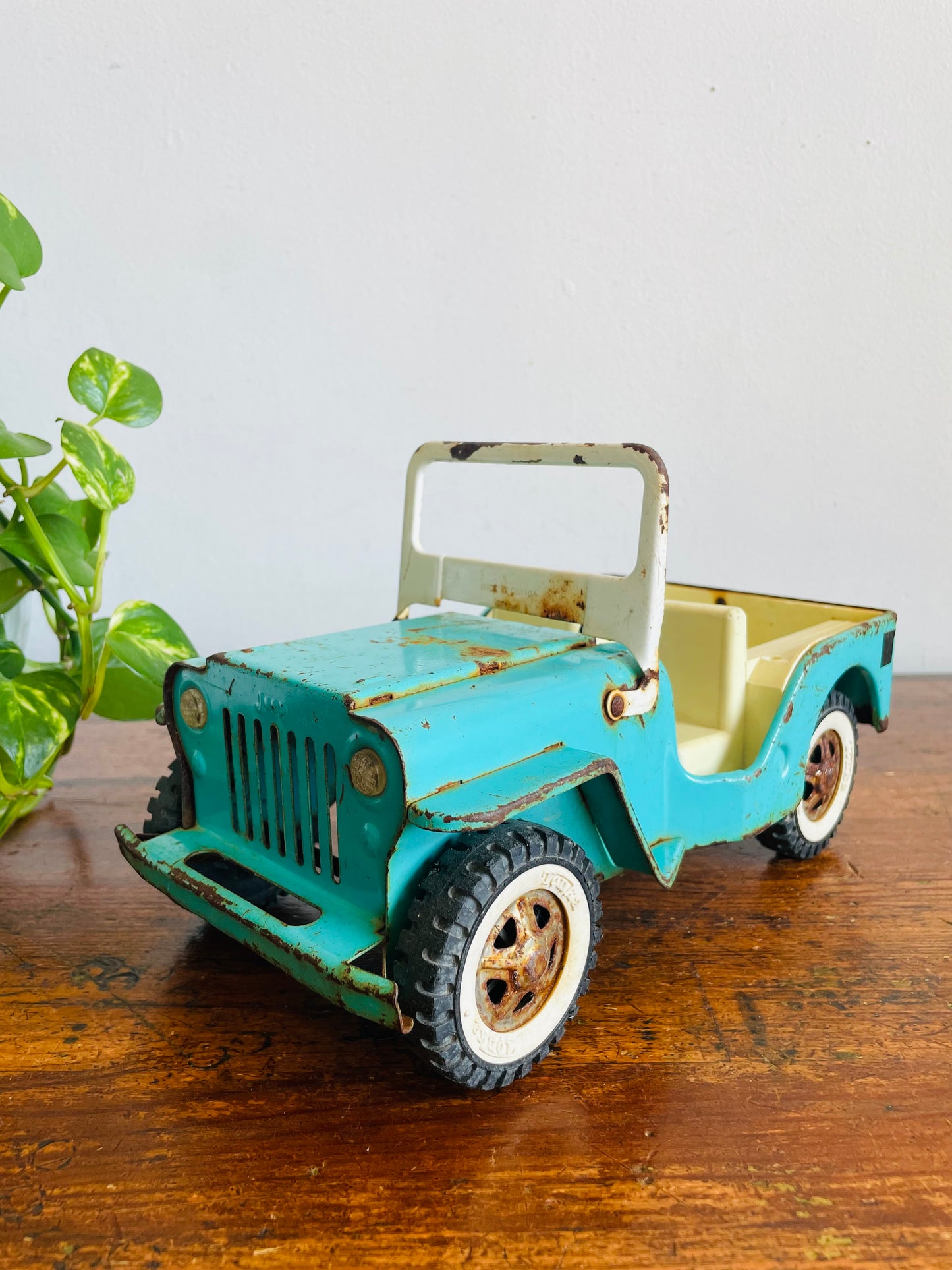 Vintage 1962 Tonka Jeep Dispatcher #200 Turquoise Metal Car - Made in Canada