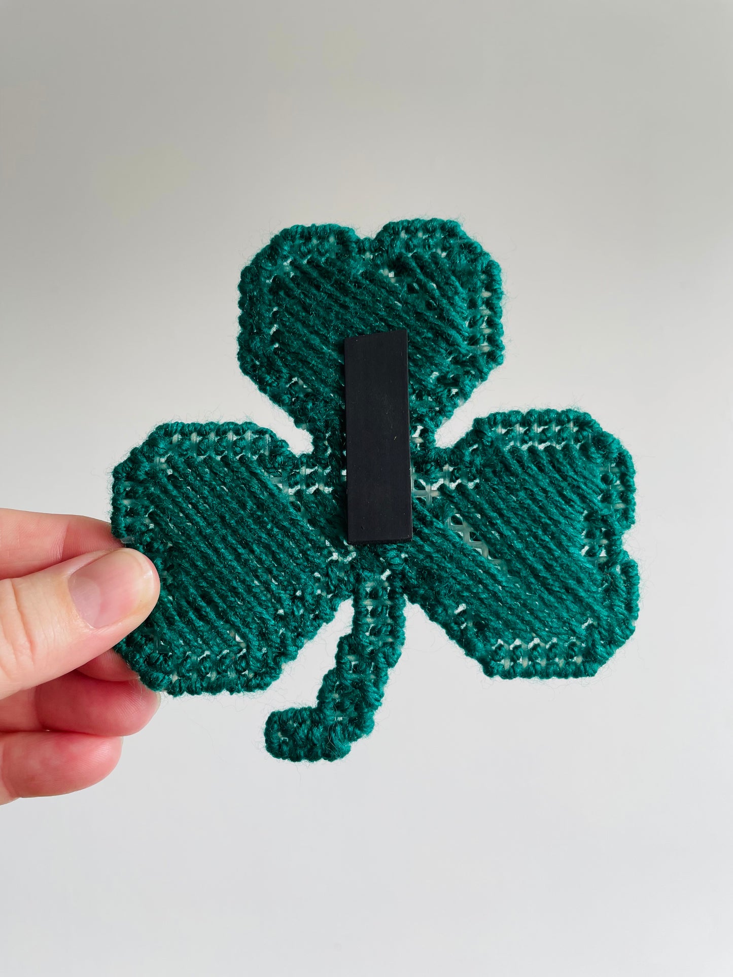 St. Patrick's Day Holiday Plastic Canvas Art Decoration - Shamrock Magnet