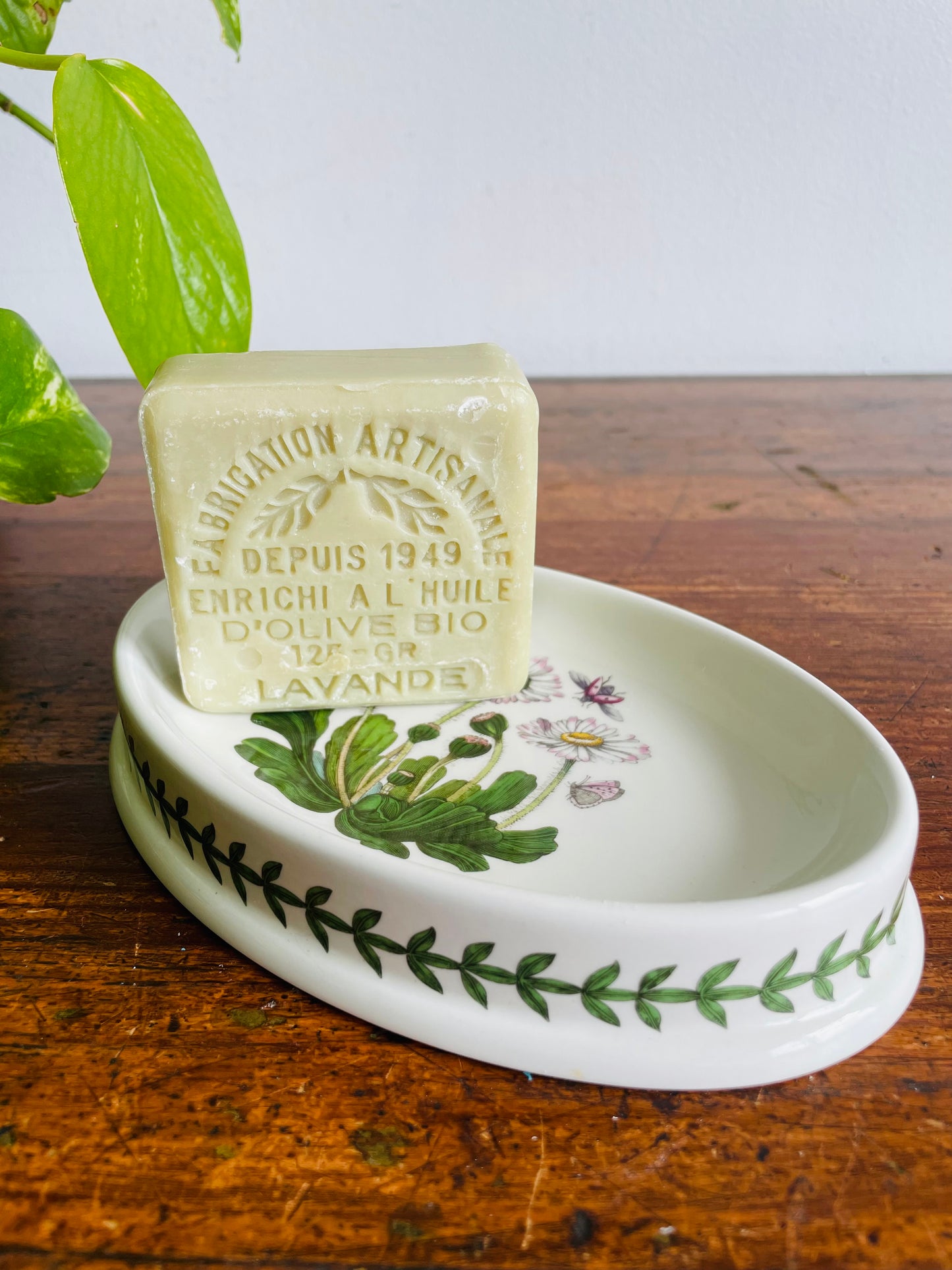 1972 Portmeirion Botanic Garden Daisy Flower Pattern Oval Soap or Trinket Dish by Susan Williams-Ellis - Made in England