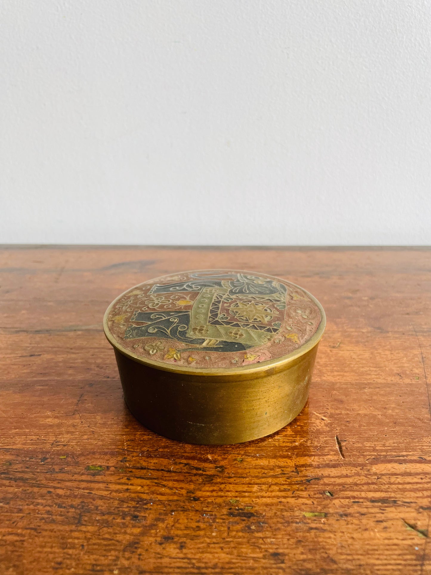 Enamelled Brass Round Trinket Box with Lid & Ornate Elephant Trunk Up Design