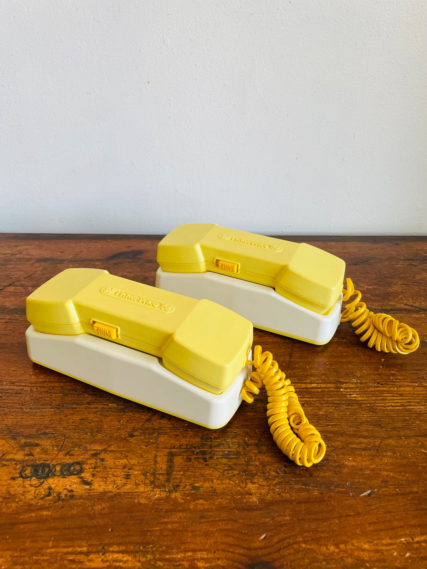 Vintage 1984 Fisher Price Toys #814 Phone Friends - Set of 2 - Take 9 Volt Batteries (Not Included) - Partially Works - Please Read