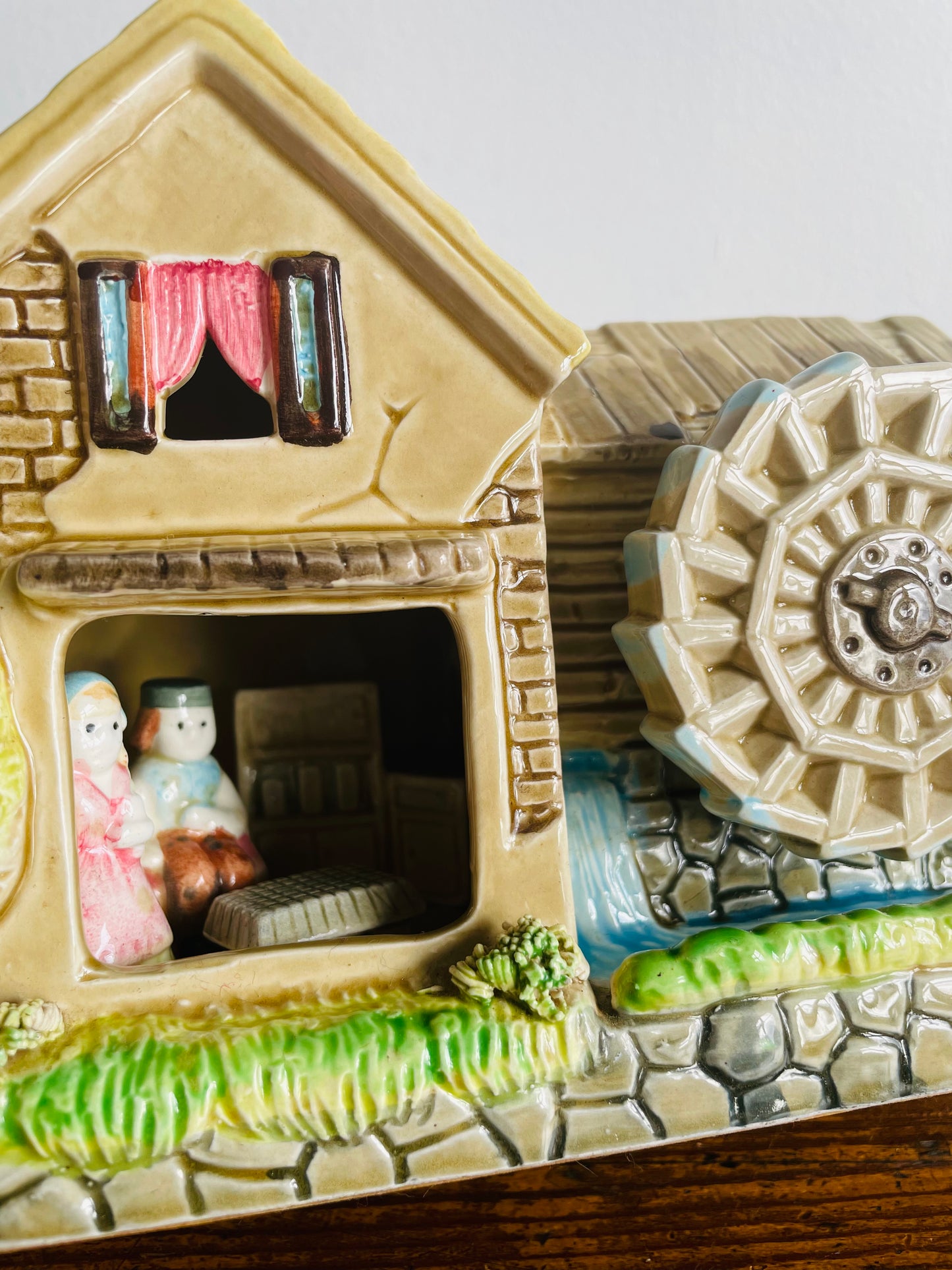 Watermill Cottage House with Dutch People Music Box - Made in Japan