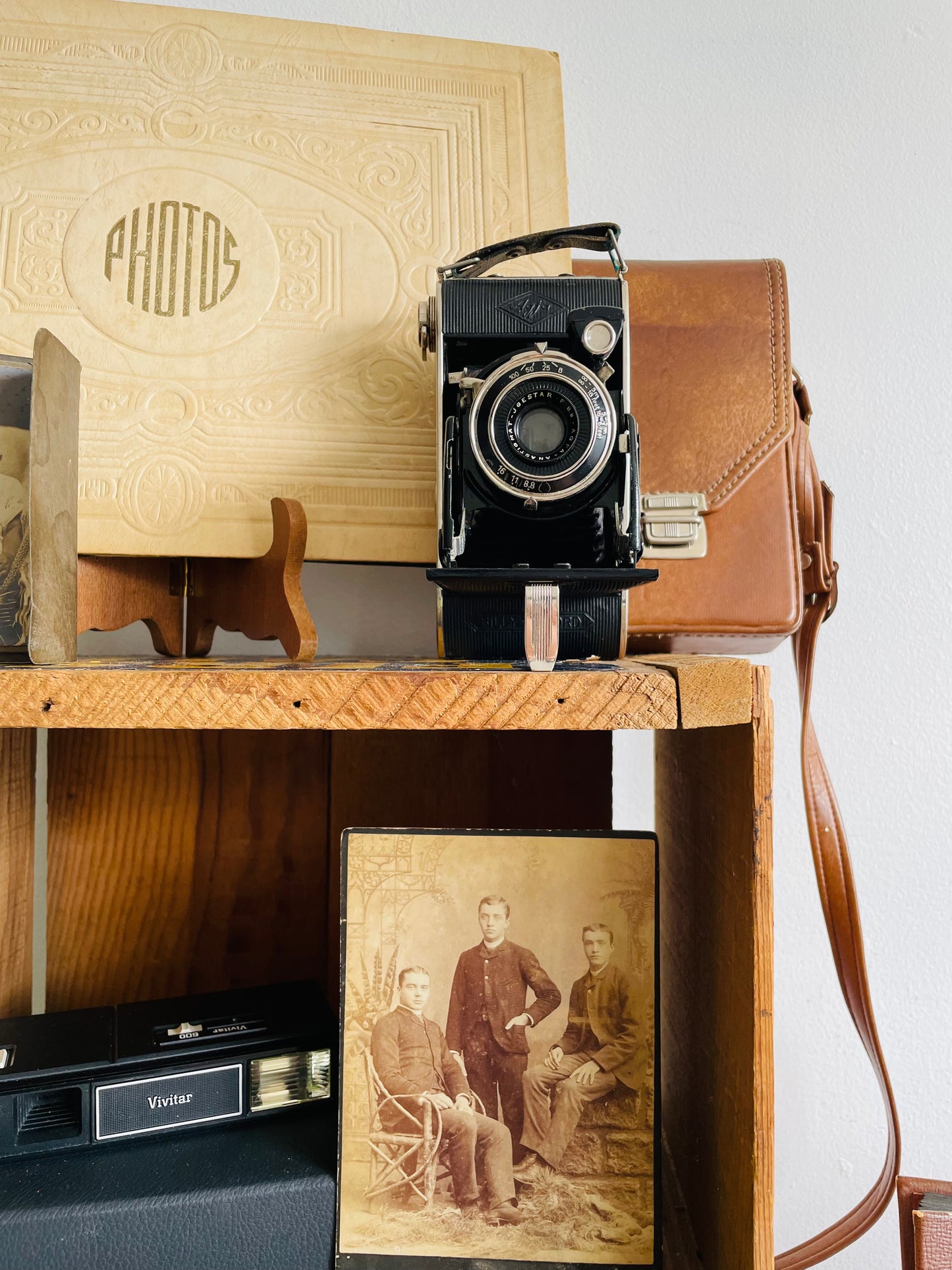 Agfa Billy Record 8.8 Folding Film Camera with Brown Carry Case - Produced Between 1933 to 1942