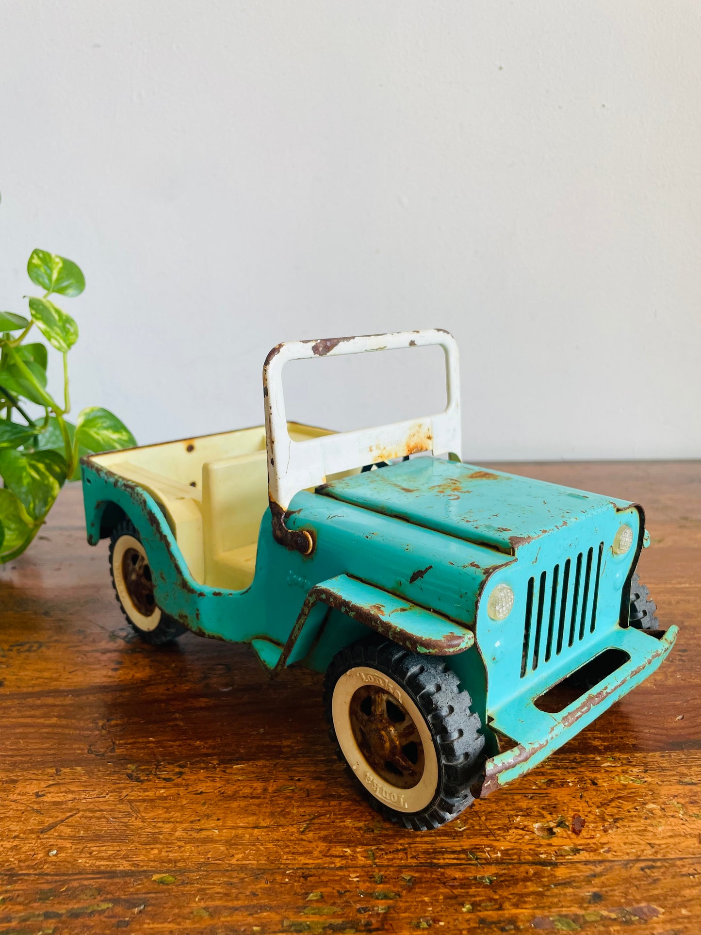 Vintage 1962 Tonka Jeep Dispatcher #200 Turquoise Metal Car - Made in Canada