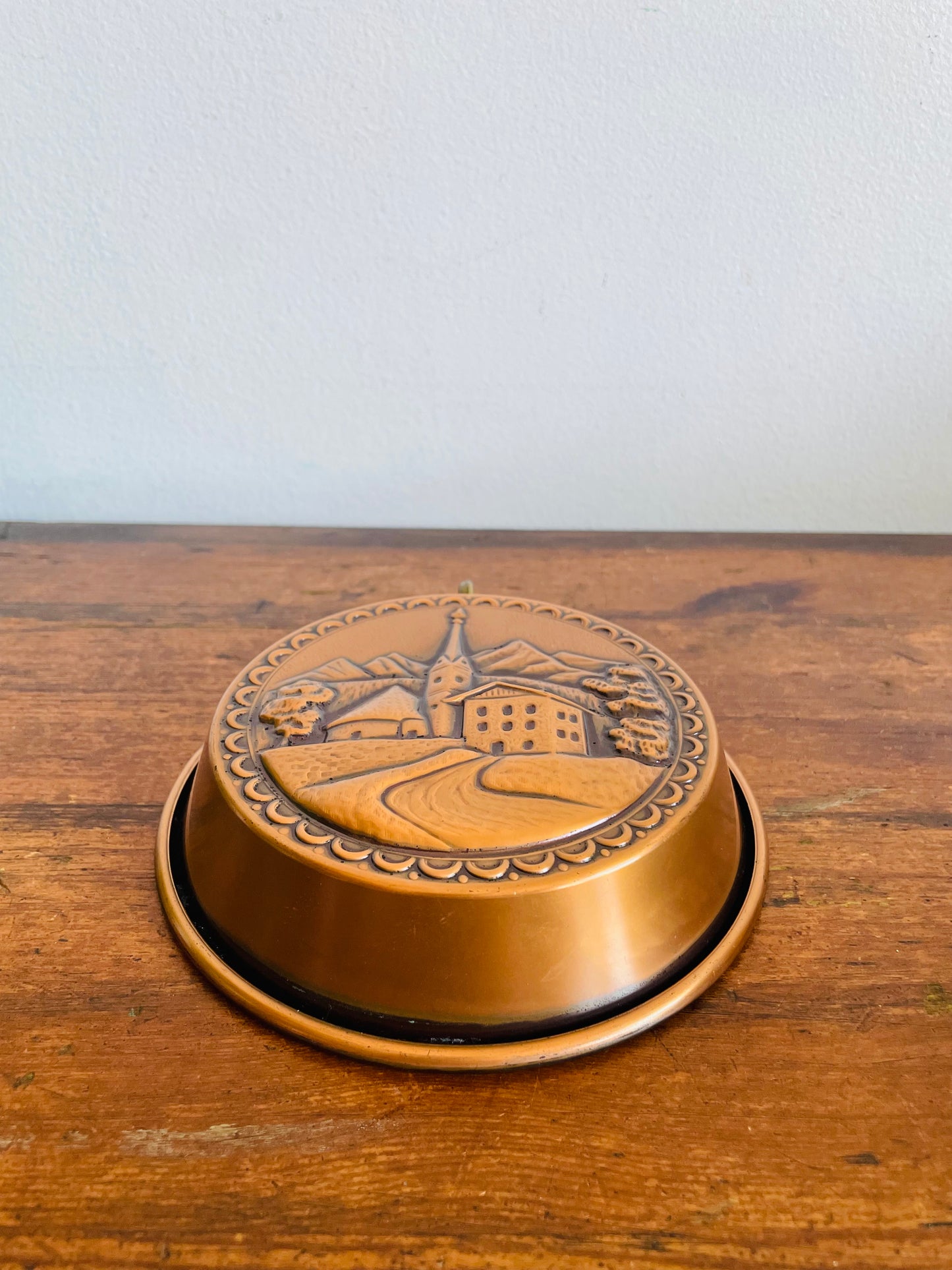 Vintage Round Copper Pan Jelly Mold Wall Hanging with Brass Hook for Hanging - European Village & Mountain Scene