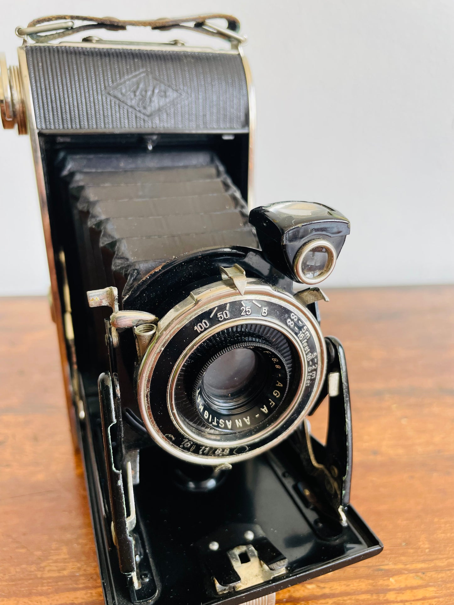 Agfa Billy Record 8.8 Folding Film Camera with Brown Carry Case - Produced Between 1933 to 1942