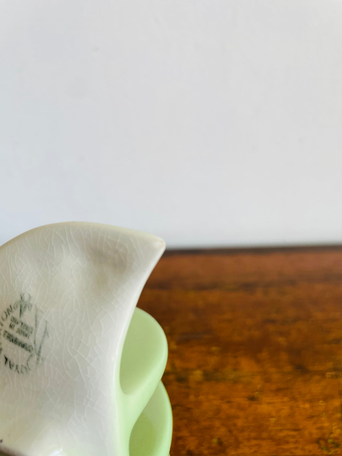 Vintage 1940s Pastel Green Royal Winton Grimwades 2-Slice Toast Rack Holder with Scottish Thistle Flower Design - Made in England - Also Great for Holding Photos, Mail, Postcards, Etc.