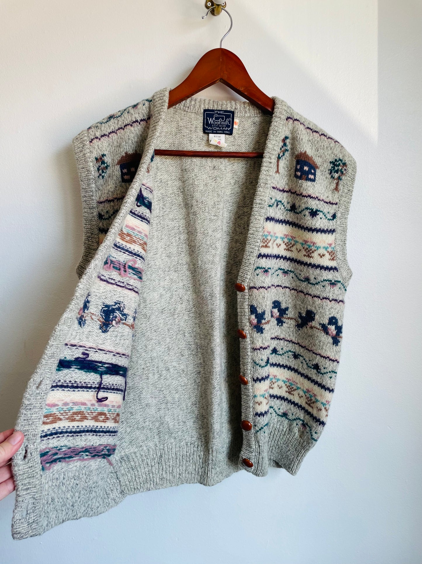 The Woolrich Woman 85% Wool Button Up Vest With Adorable House & Bird Design - Size Medium - Made in British Hong Kong