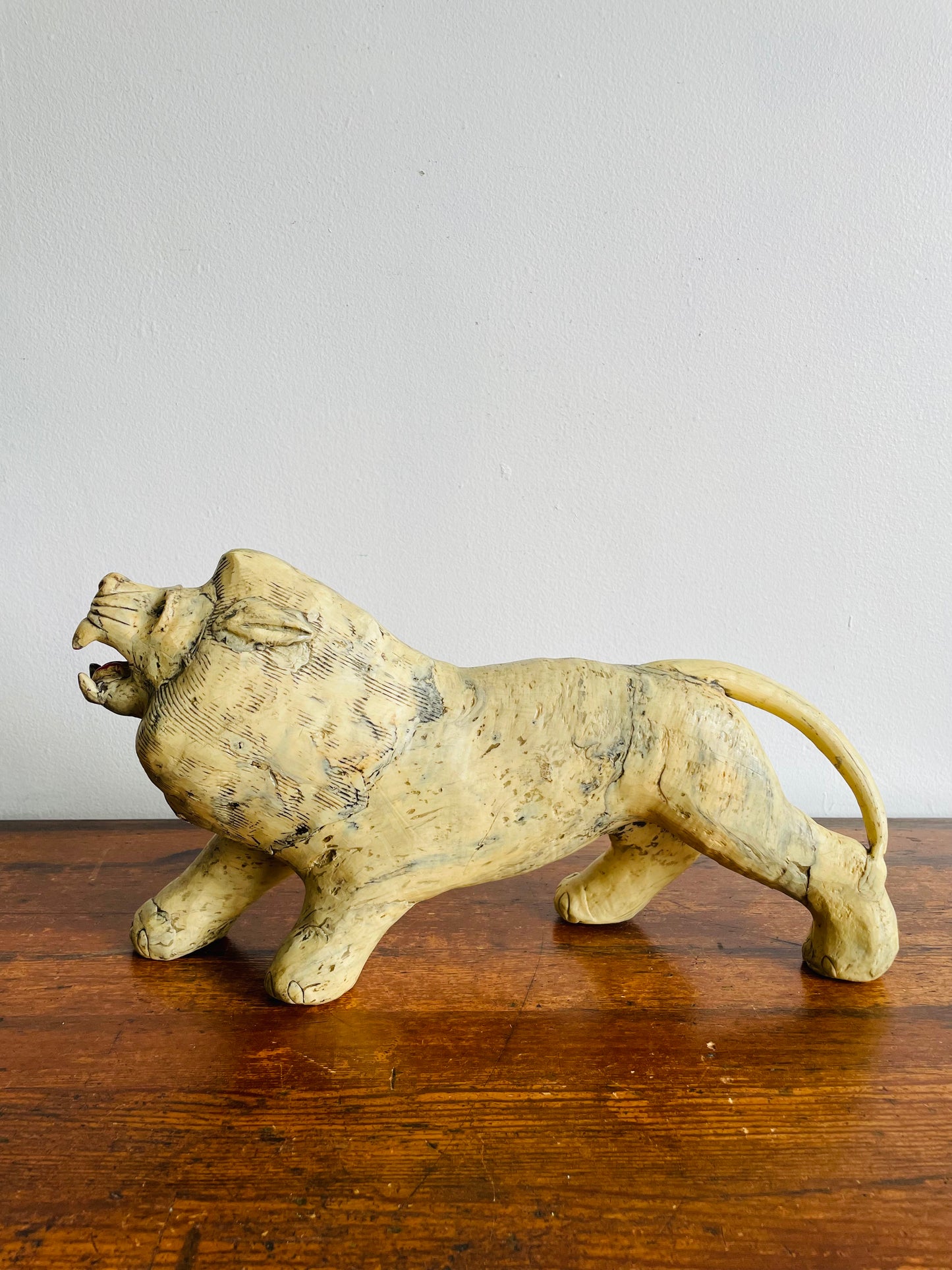 Handmade Roaring Lion Statue Figurine Made from Crushed Oyster Shells